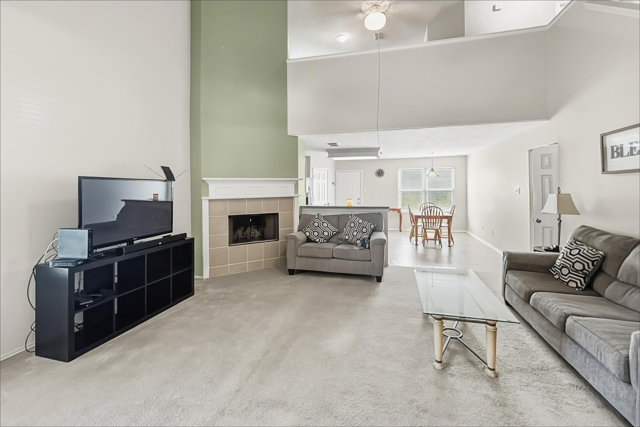 823 Windlass Way Property Photo 3