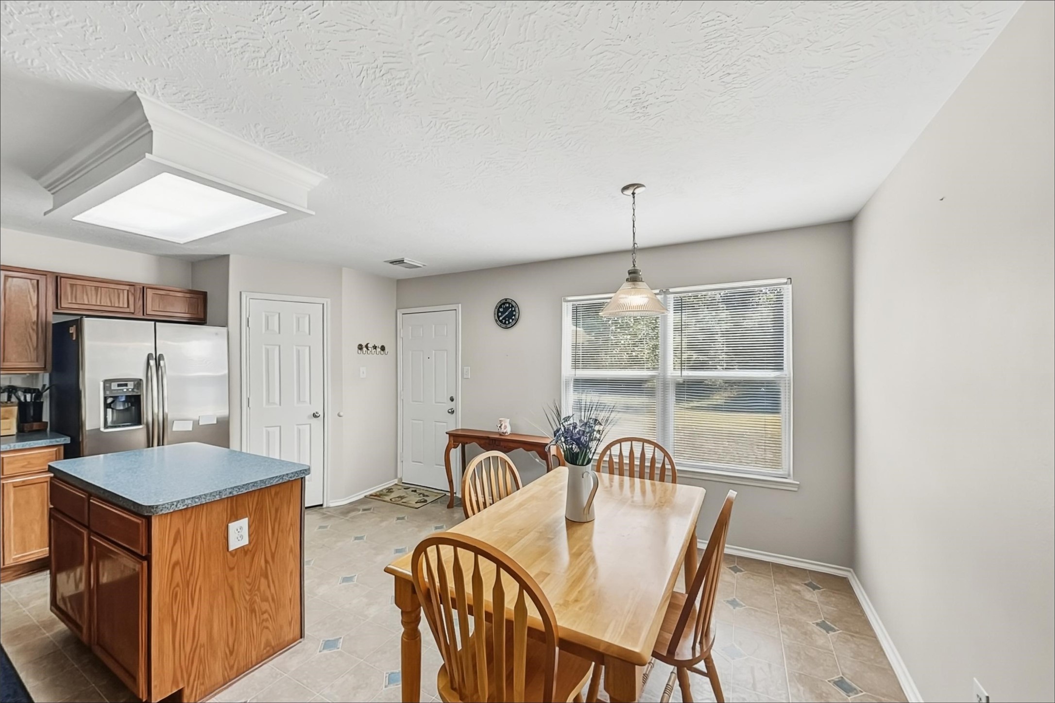 823 Windlass Way Property Photo 6