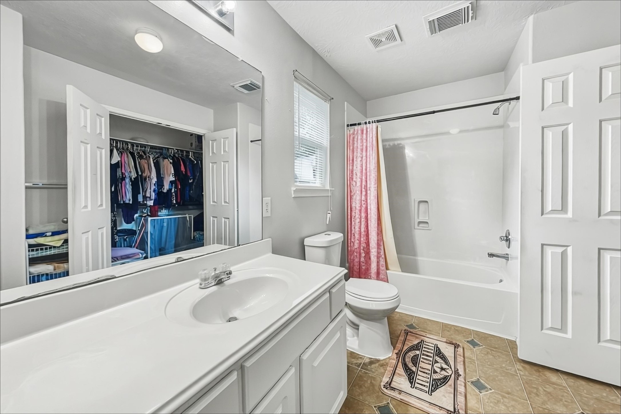 823 Windlass Way Property Photo 13