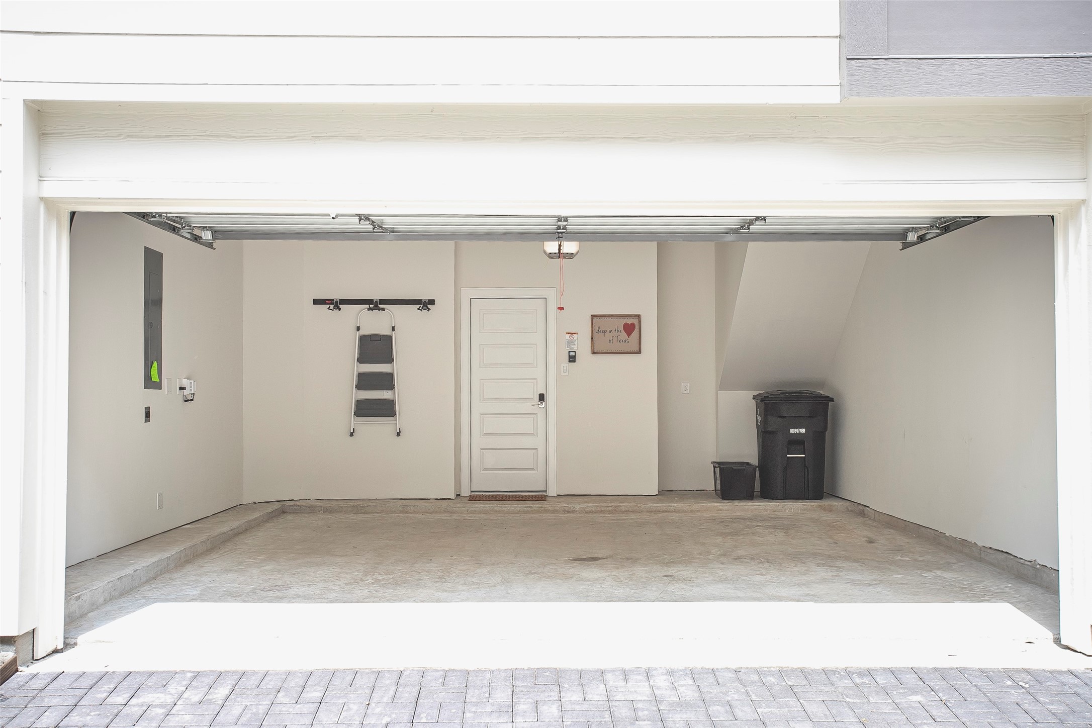 2713 Eado Edge Court Property Photo 43