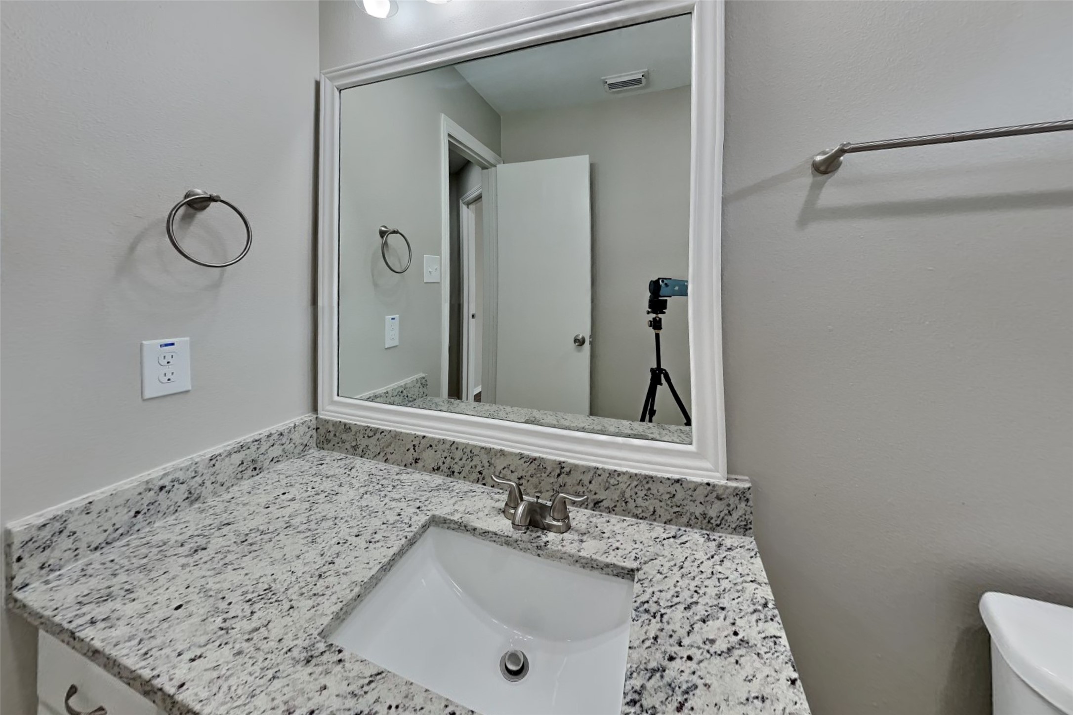21027 Terrace View Drive Property Photo 17
