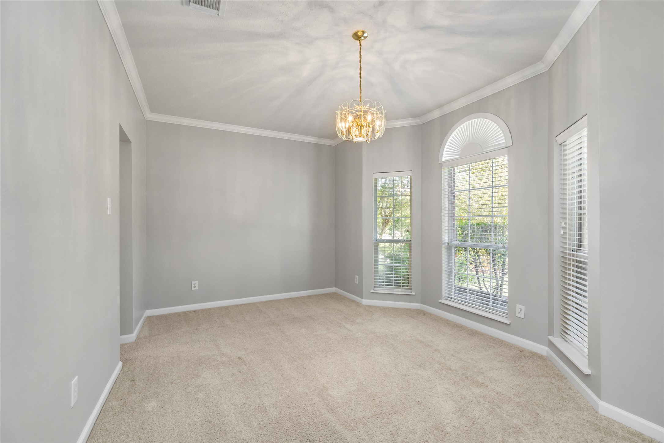 3123 Wilshire Lane Property Photo 6