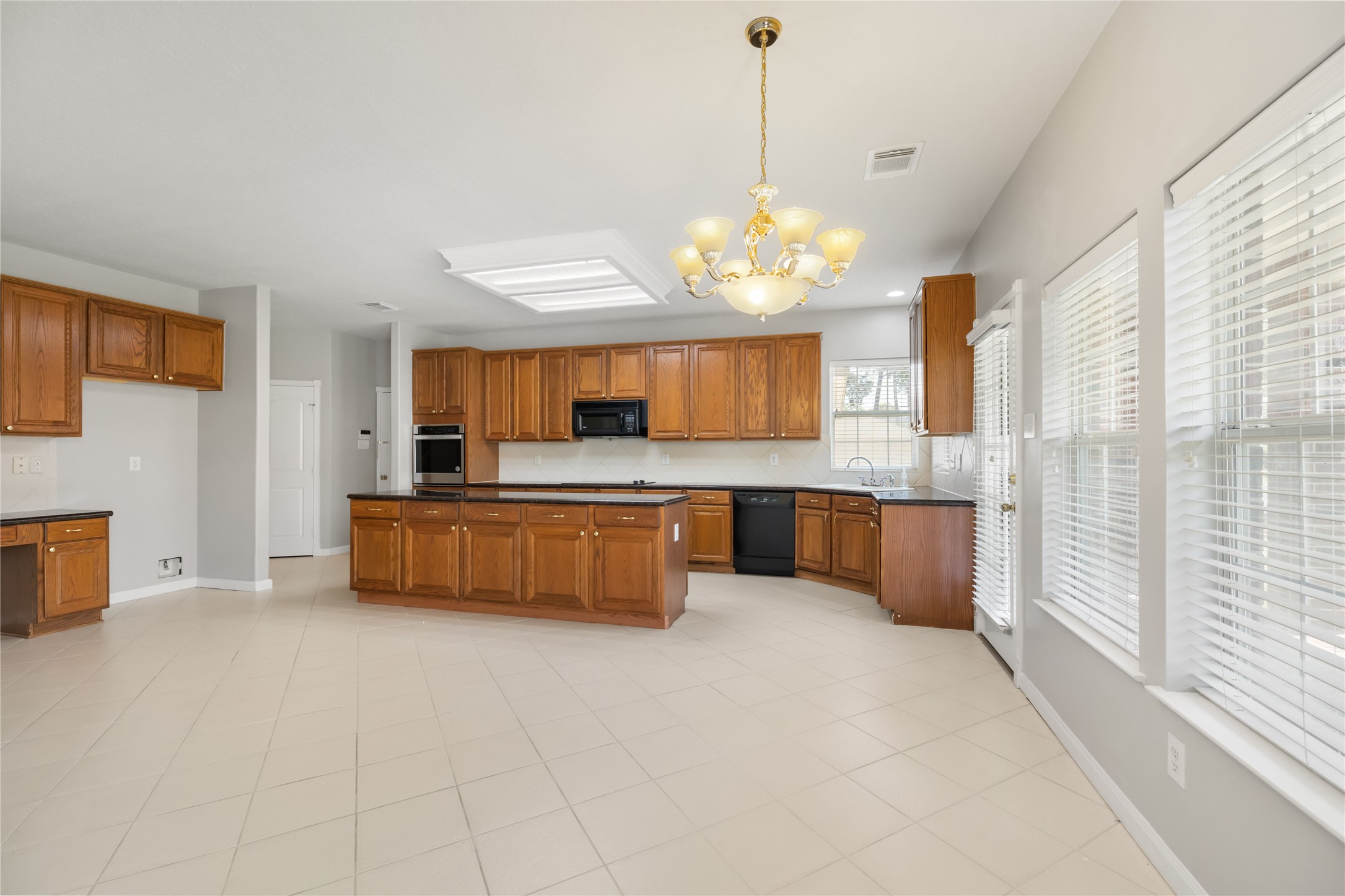 3123 Wilshire Lane Property Photo 13