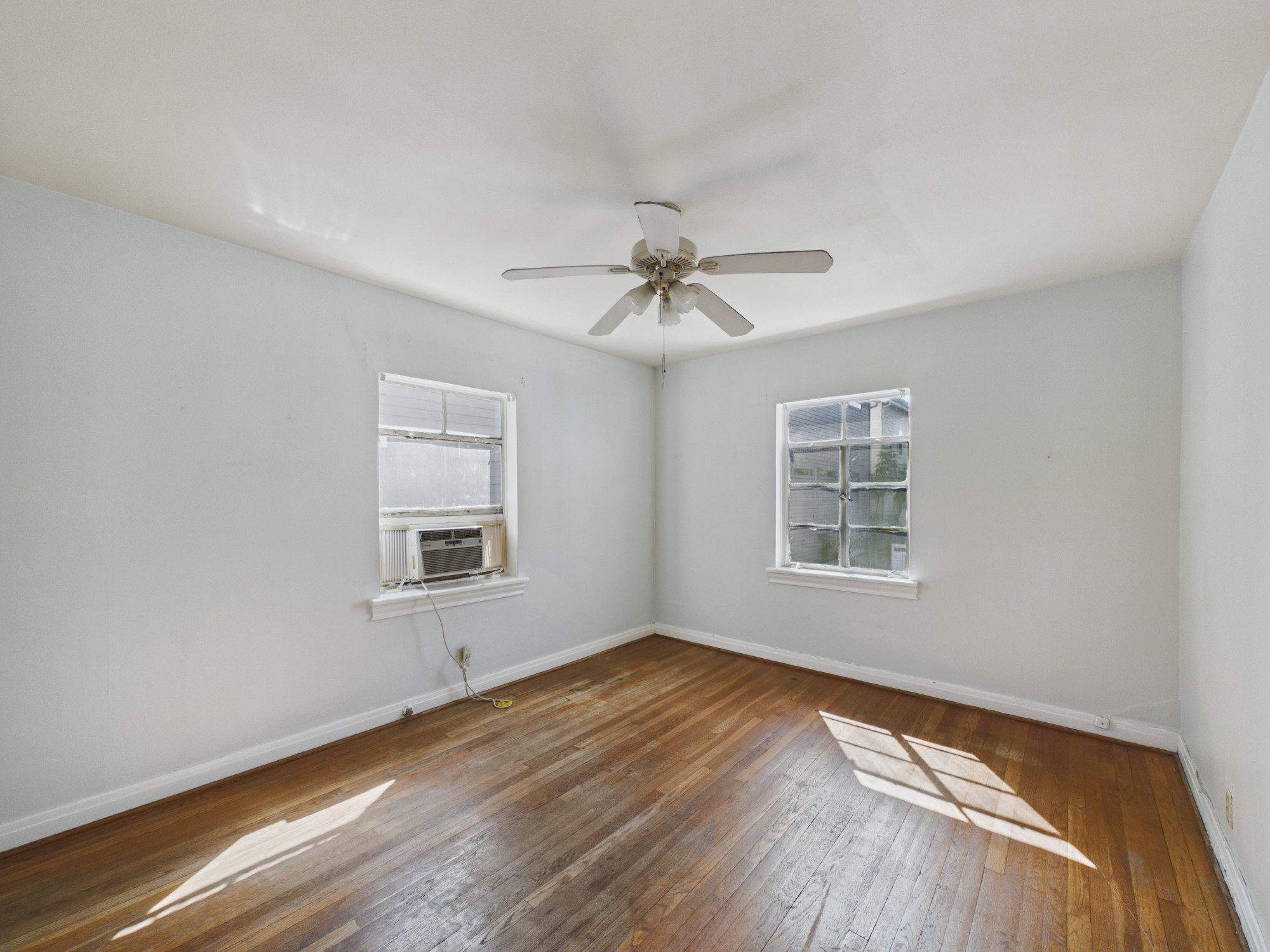 1823 W Main Street 3 Property Photo 9
