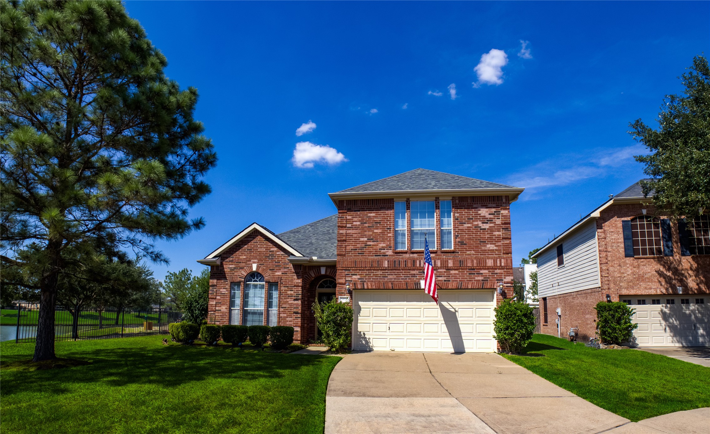 24526 Jocelyn Park Court Property Photo 1