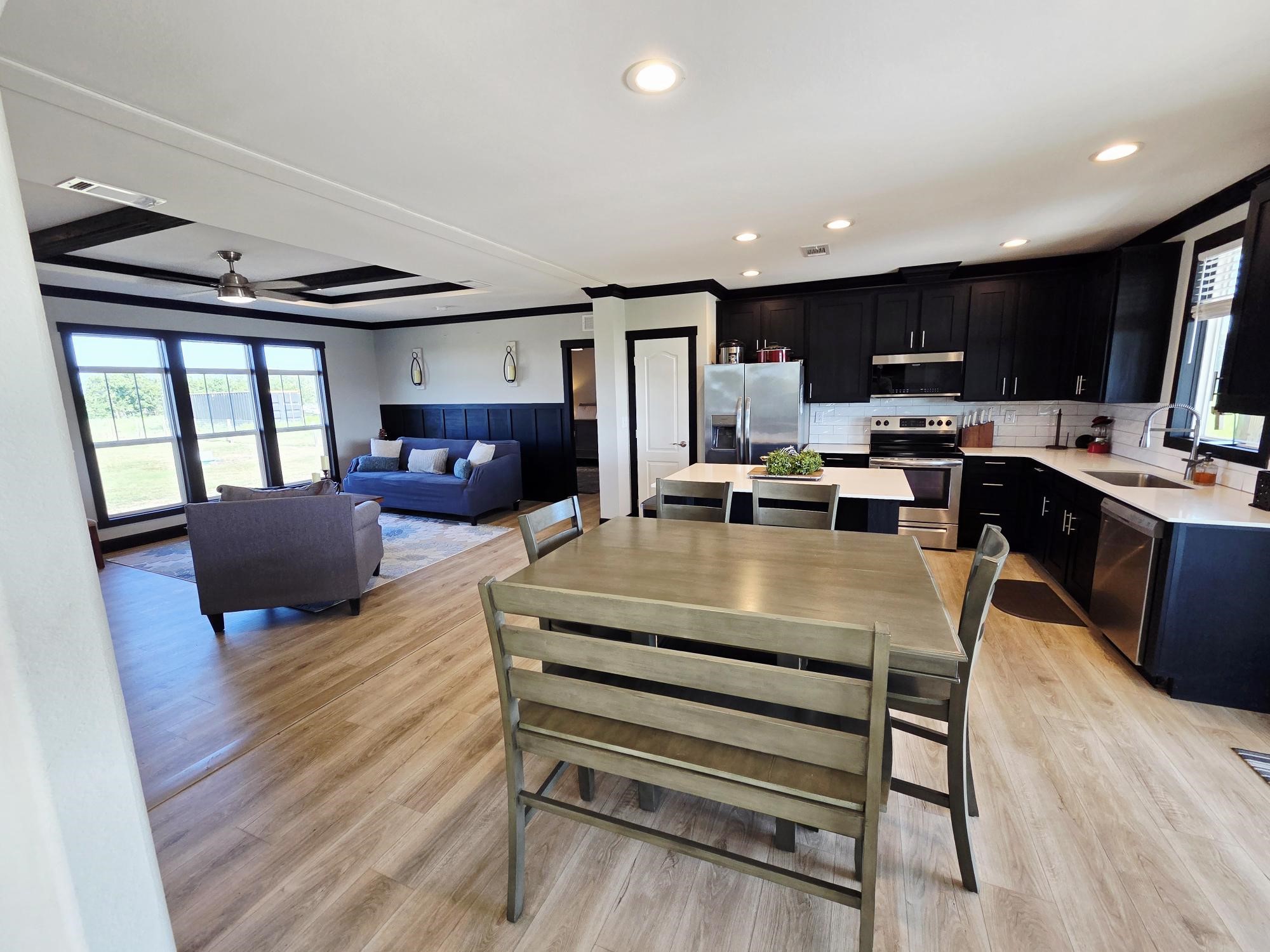 8176 Kramer Road Property Photo 7