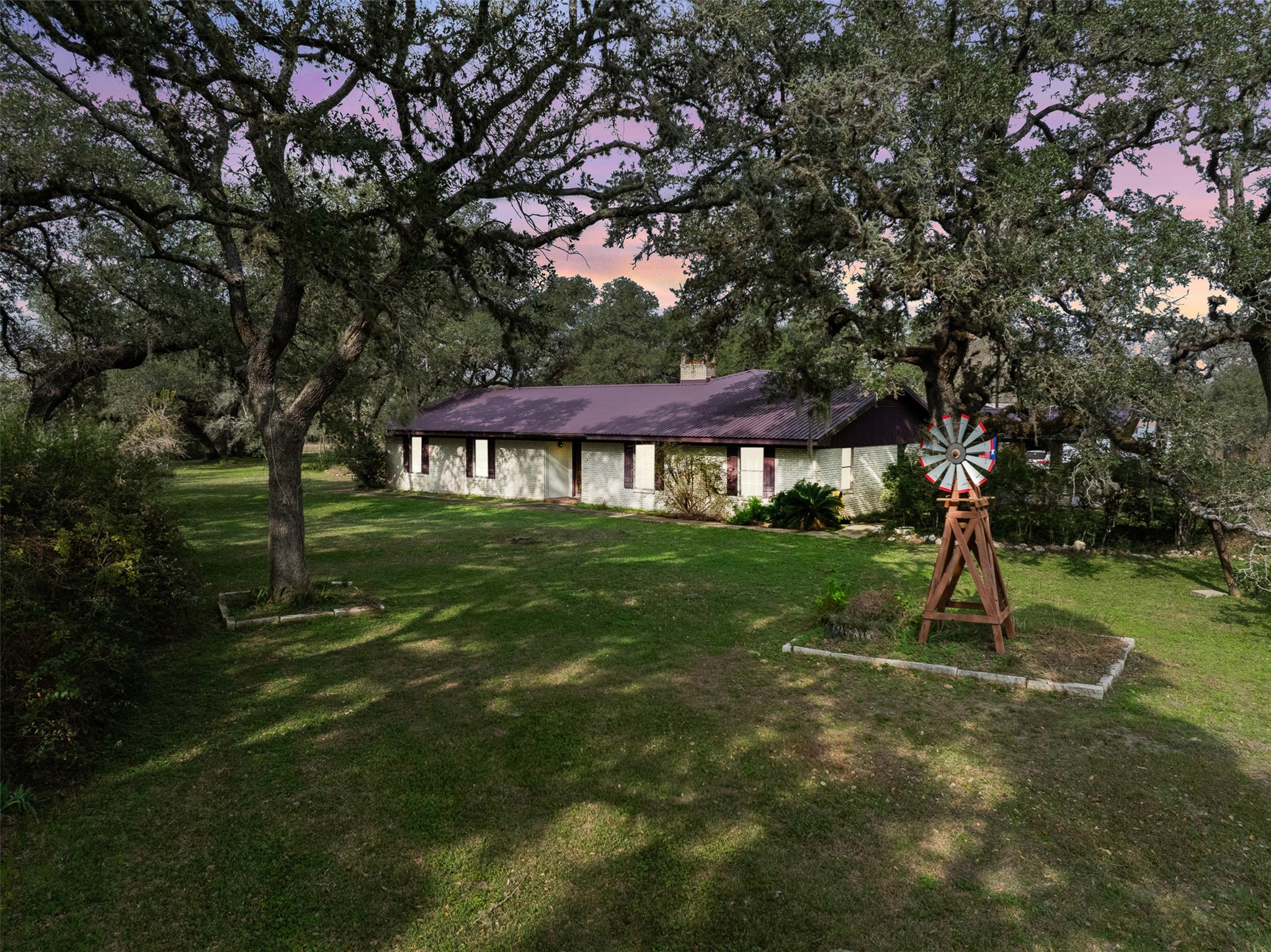 1273 Highway 90a W Property Photo 1