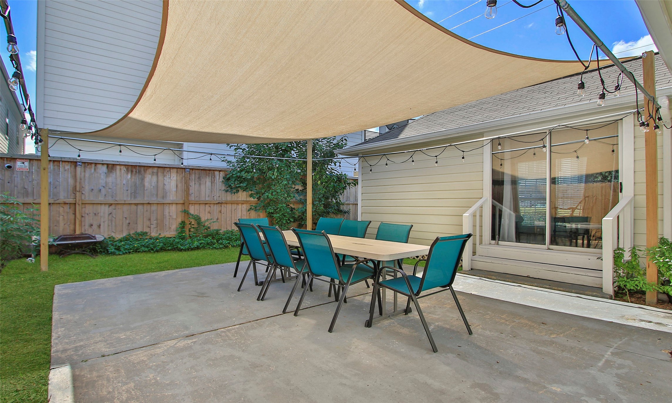 1518 Sabine Street Property Photo 37