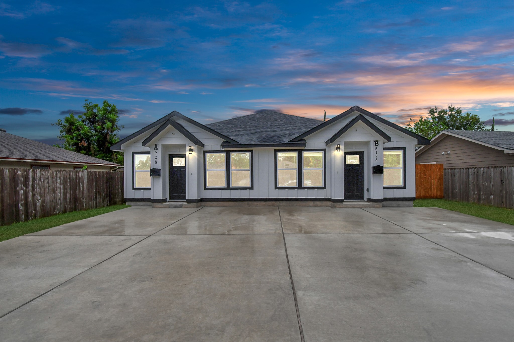 5125 Chennault Street A/b Property Photo 1