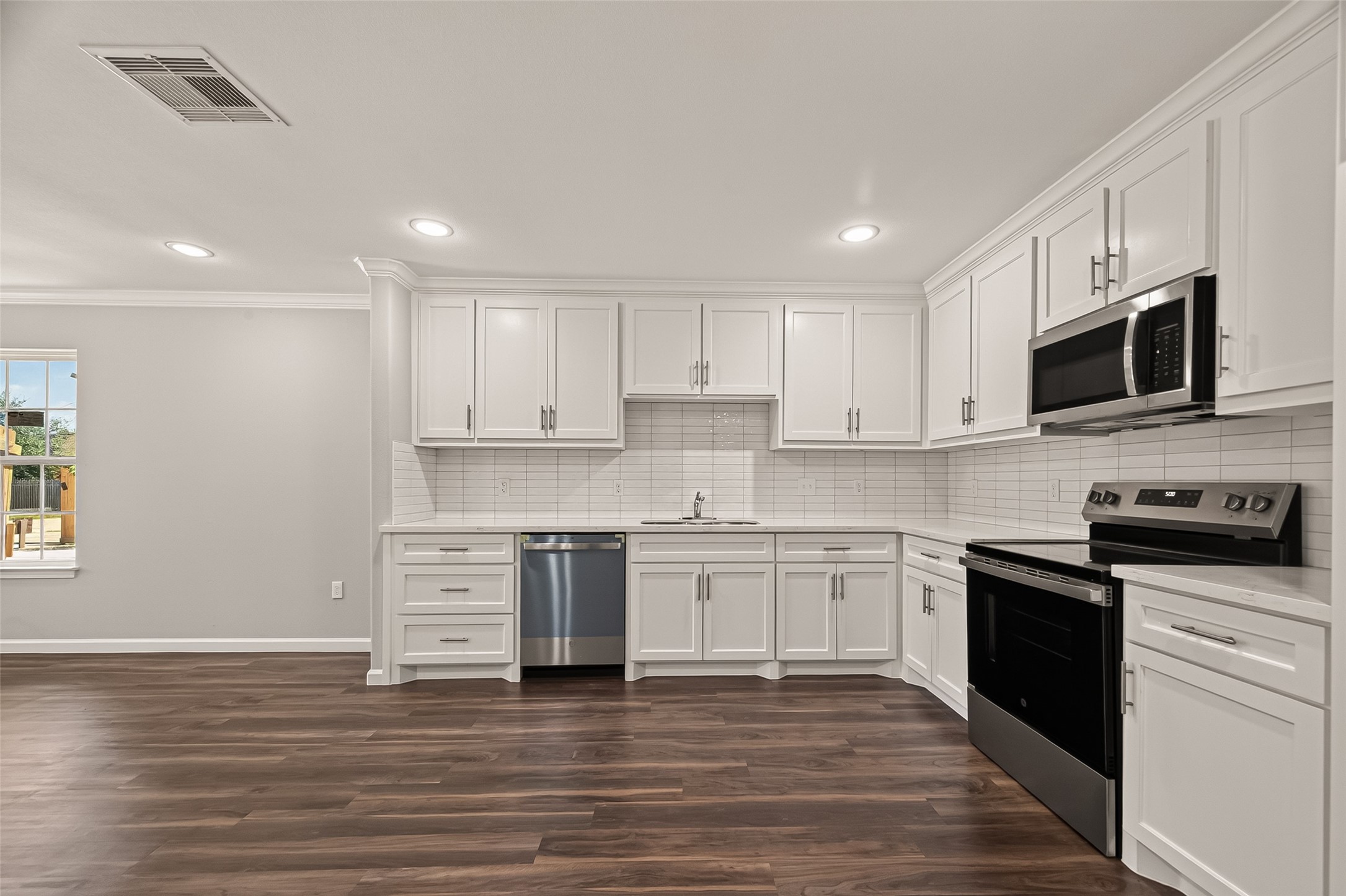 7412 S Hall Street Property Photo 10