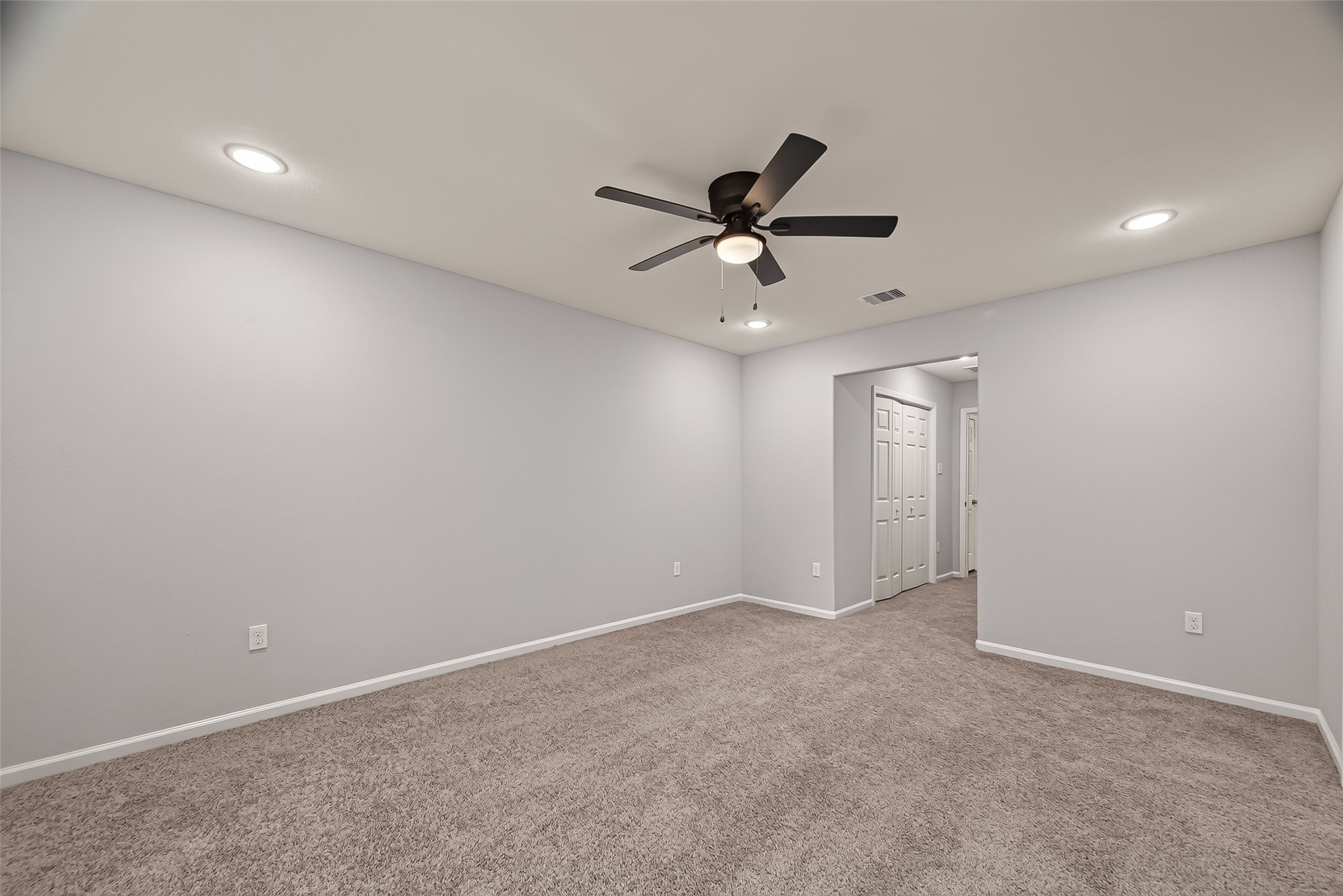 7412 S Hall Street Property Photo 16