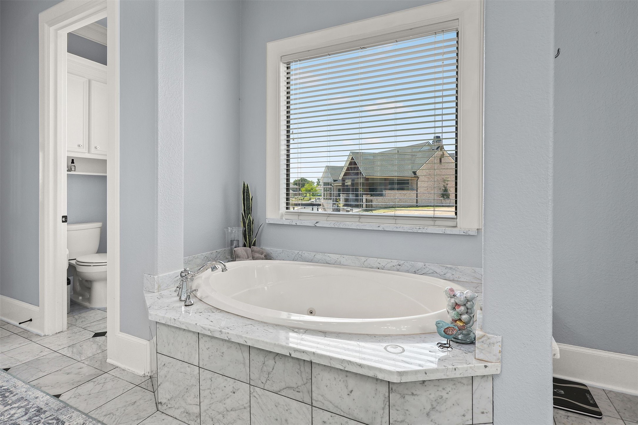 10896 Decatur Street Property Photo 34