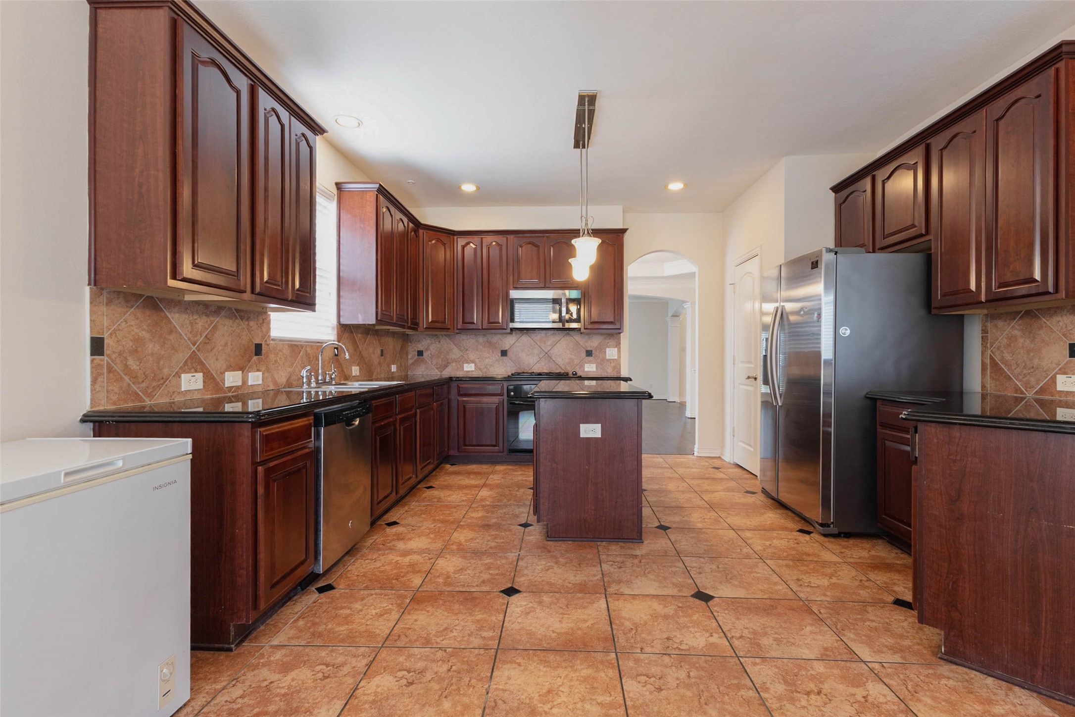 4023 Portofino Court Property Photo 5