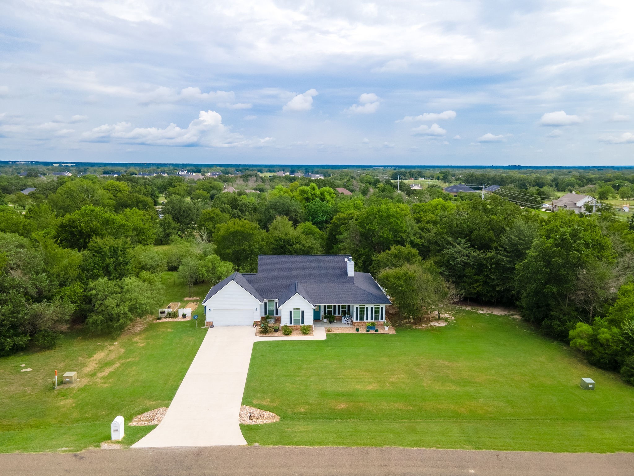 8500 Green Branch Loop Property Photo 2