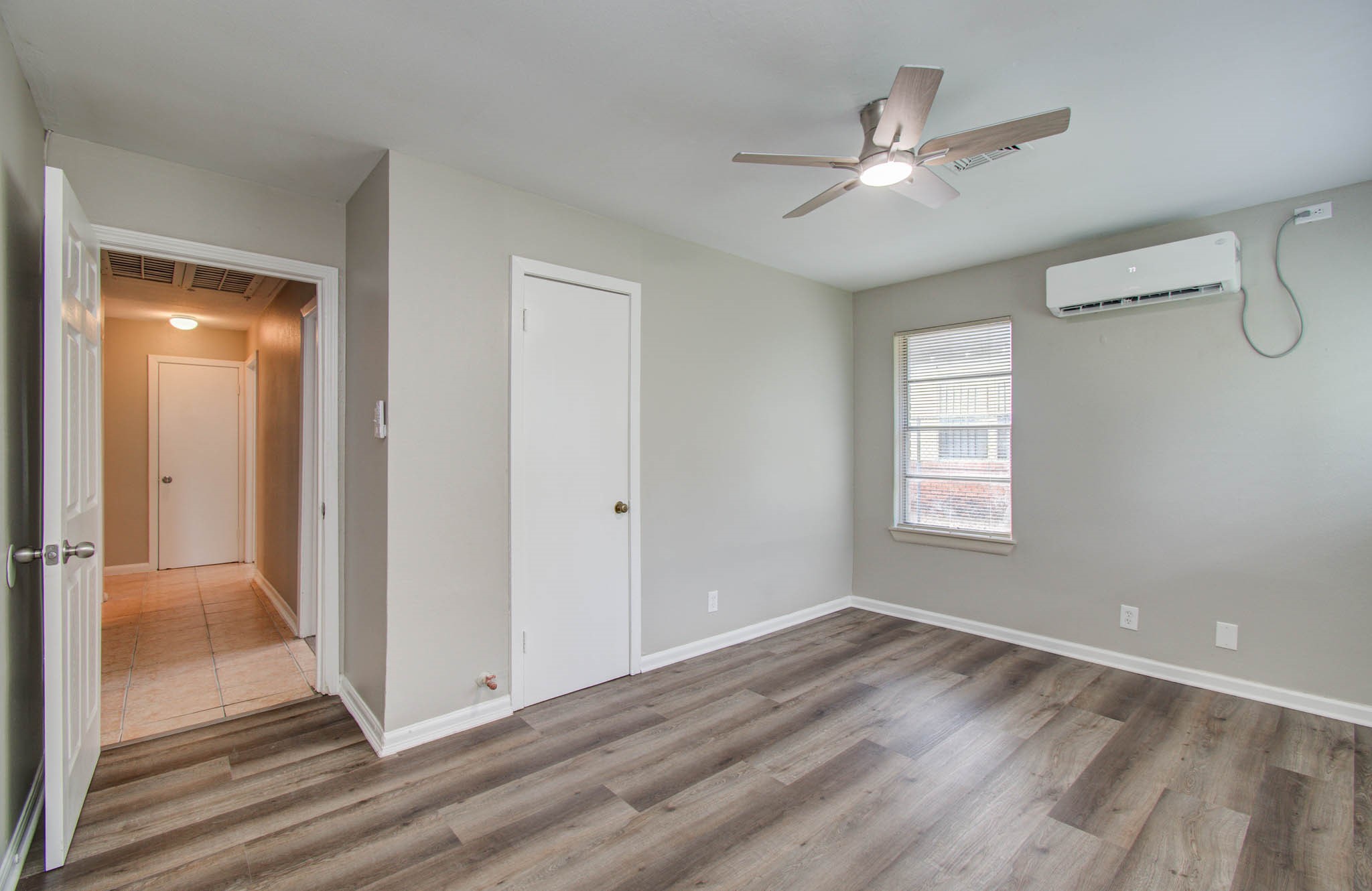 3620 Easy Street Property Photo 6