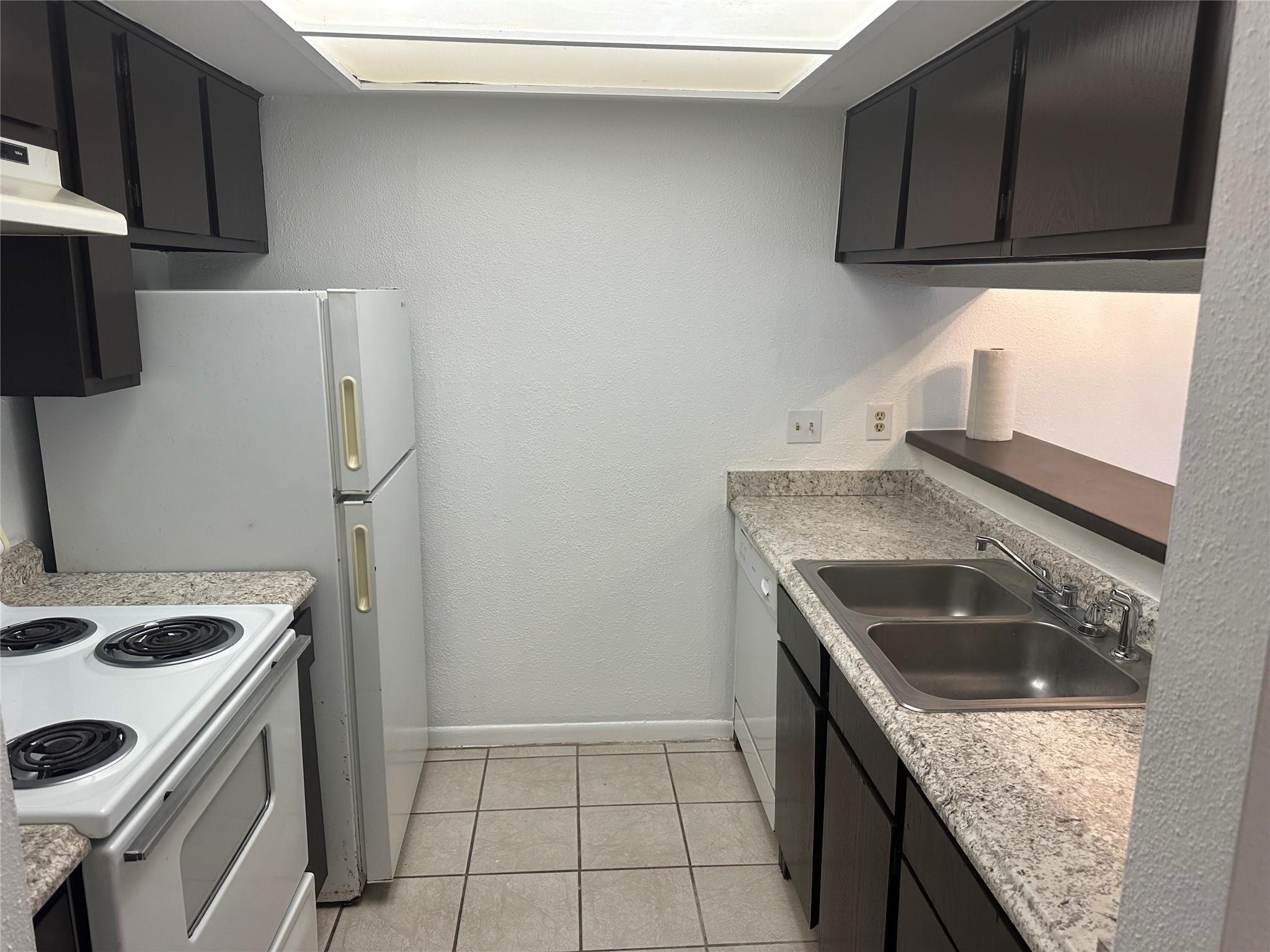 2814 S Bartell Drive 13 Property Photo 5
