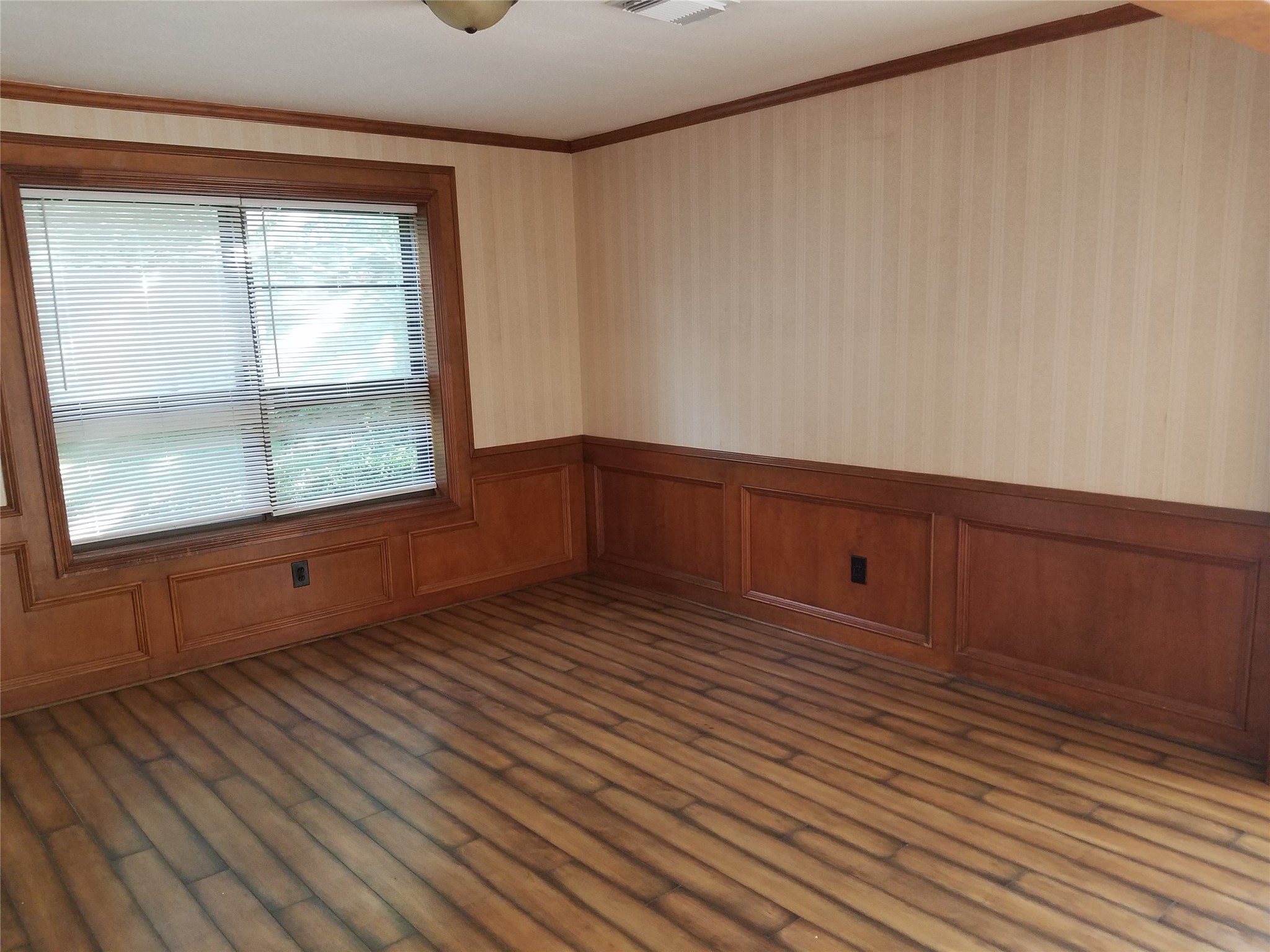 15526 Rio Plaza Drive Property Photo 13