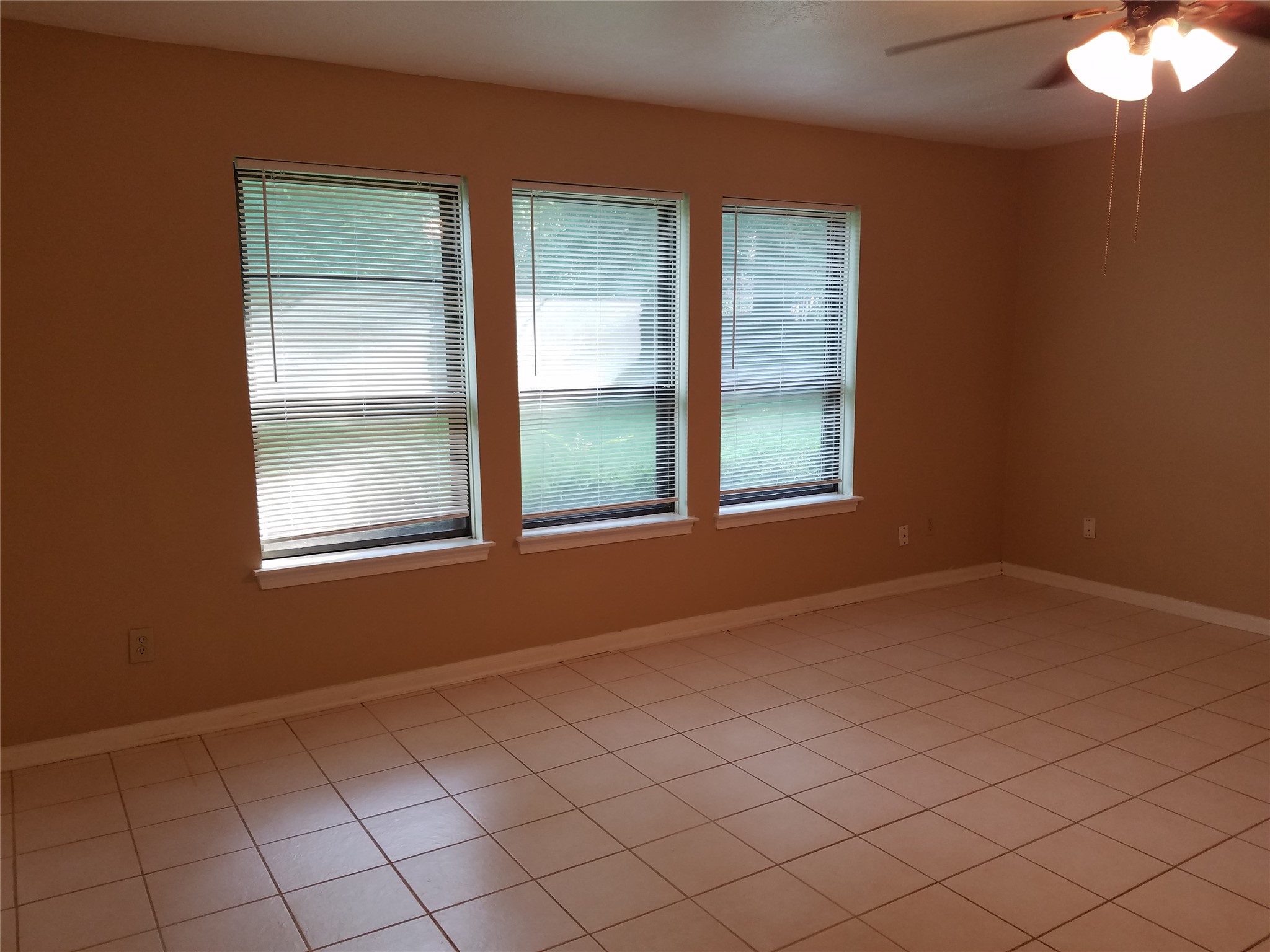 15526 Rio Plaza Drive Property Photo 20