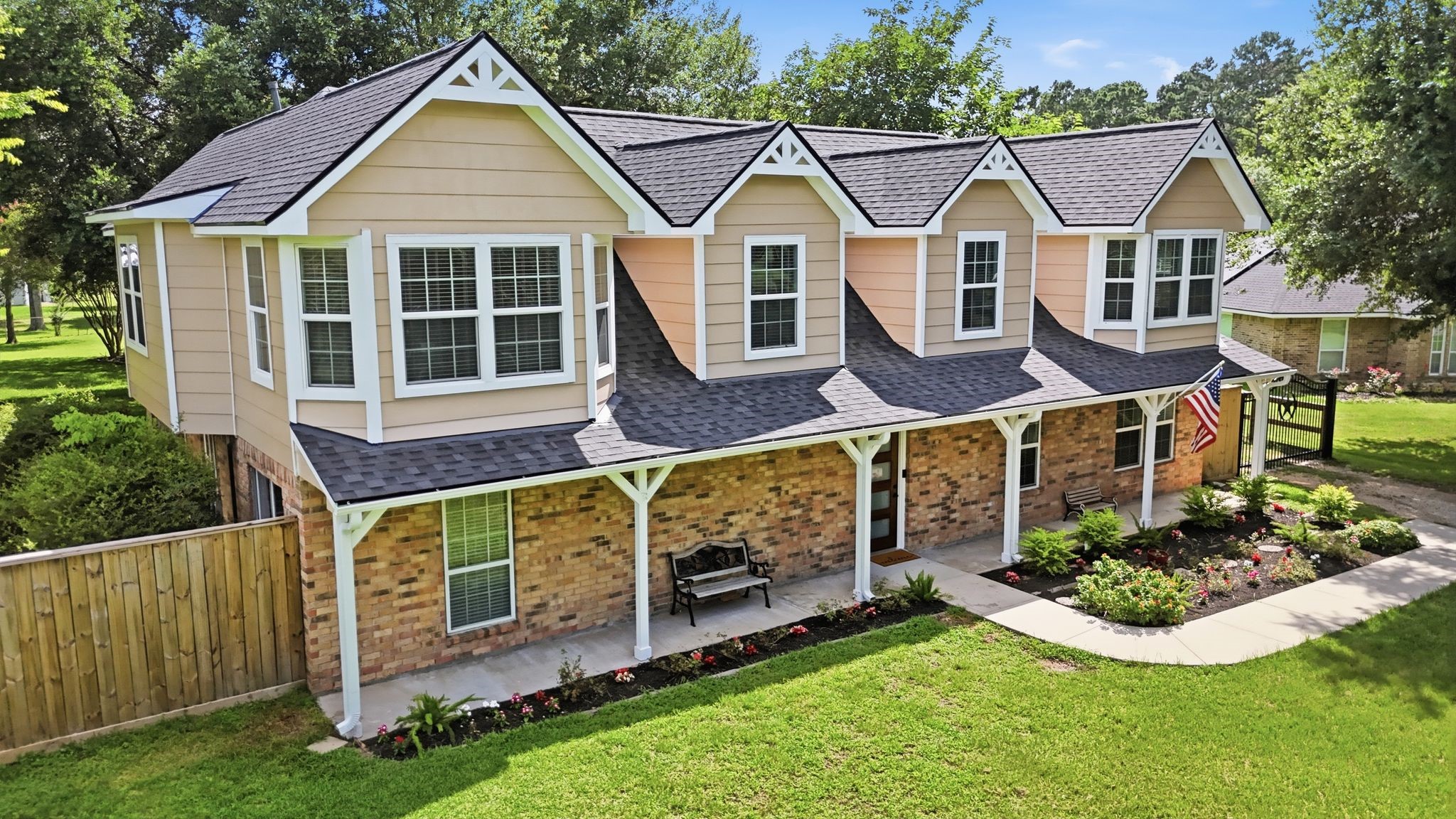 17123 Crooked Oak Drive Property Photo 3