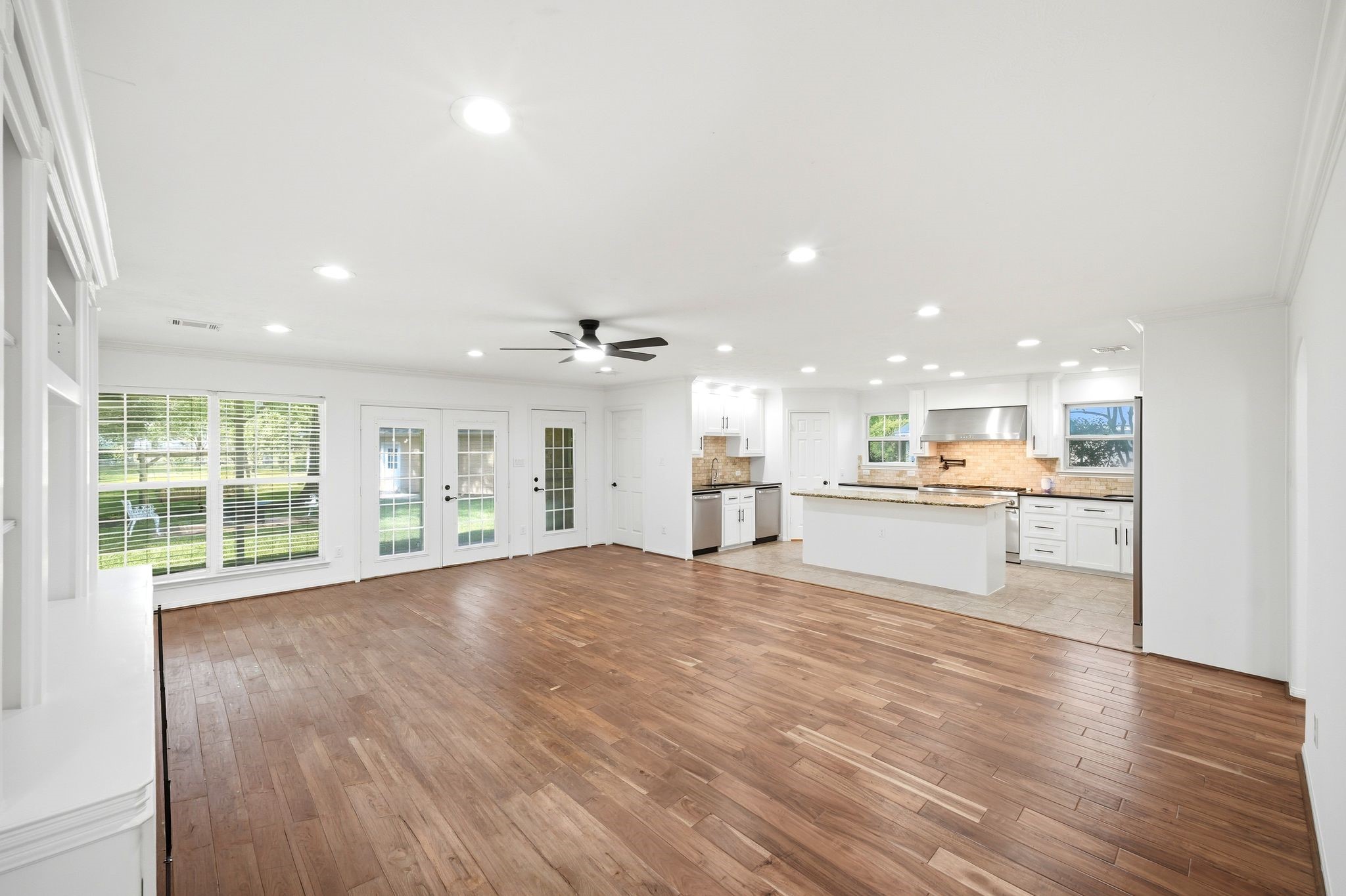 17123 Crooked Oak Drive Property Photo 11