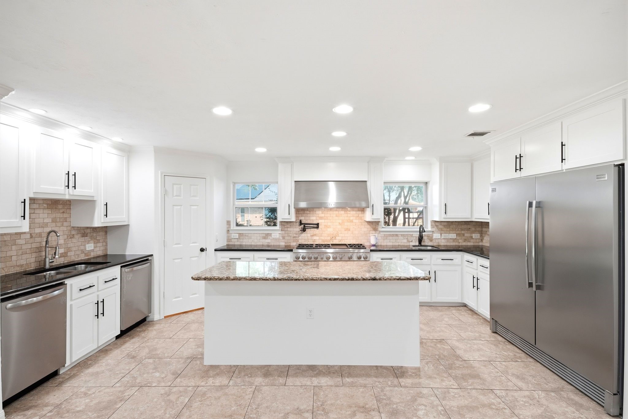 17123 Crooked Oak Drive Property Photo 13