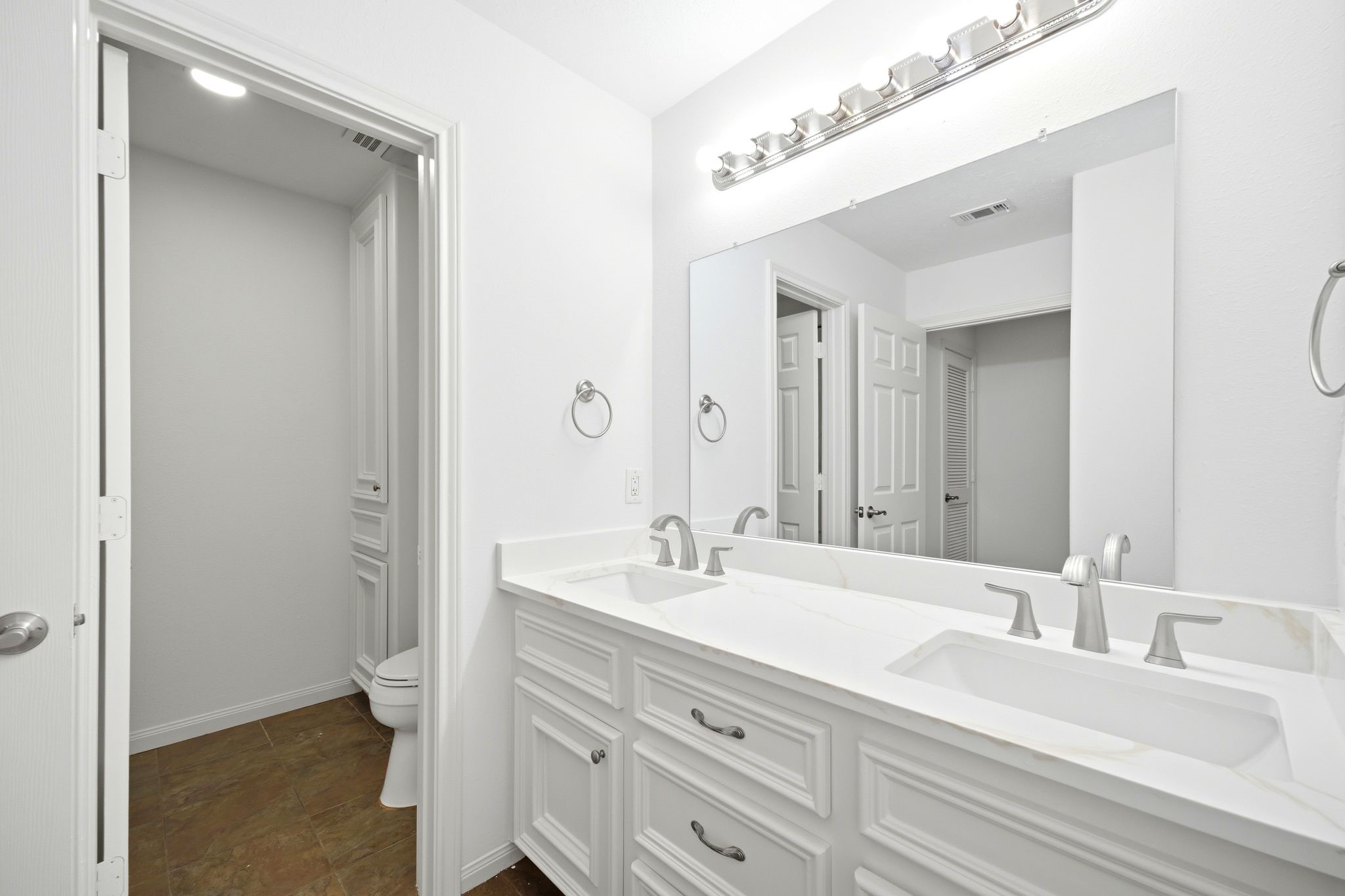 17123 Crooked Oak Drive Property Photo 27