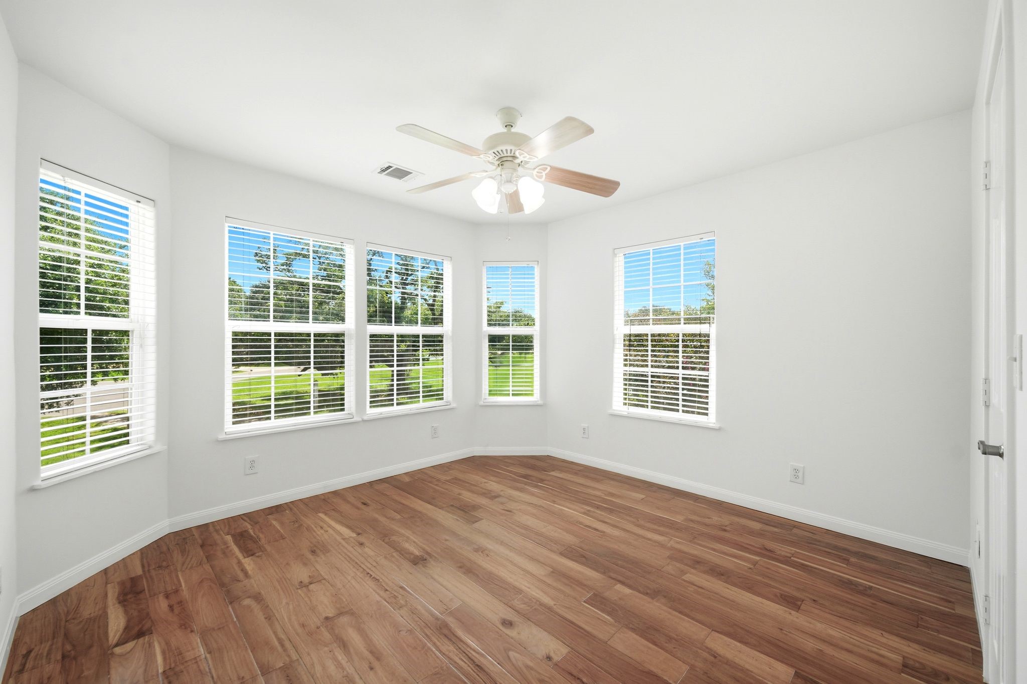 17123 Crooked Oak Drive Property Photo 29