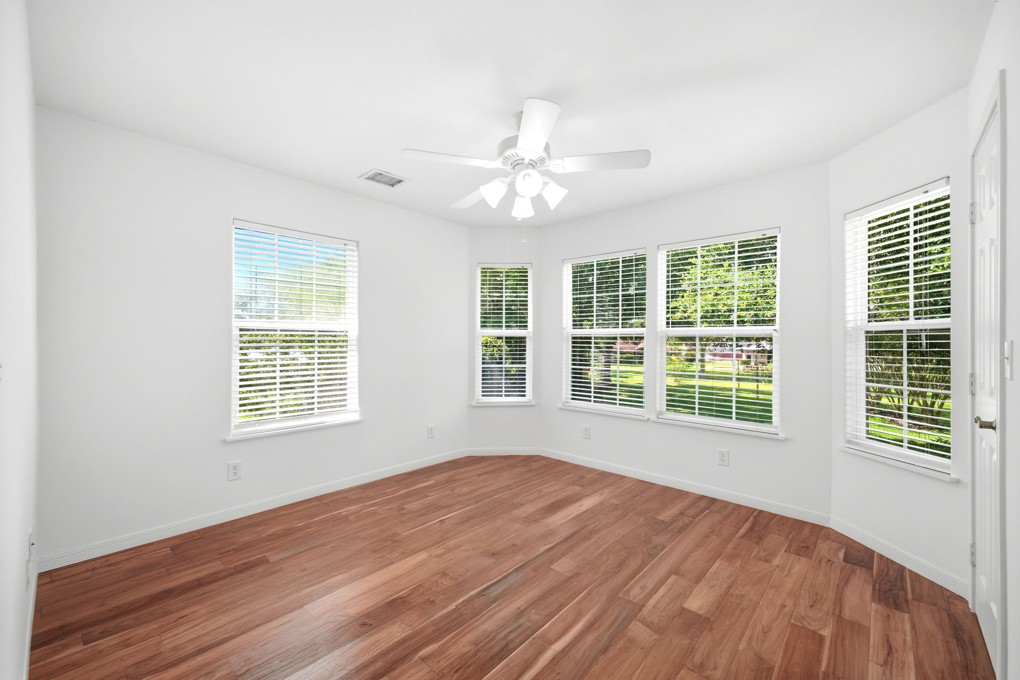 17123 Crooked Oak Drive Property Photo 30