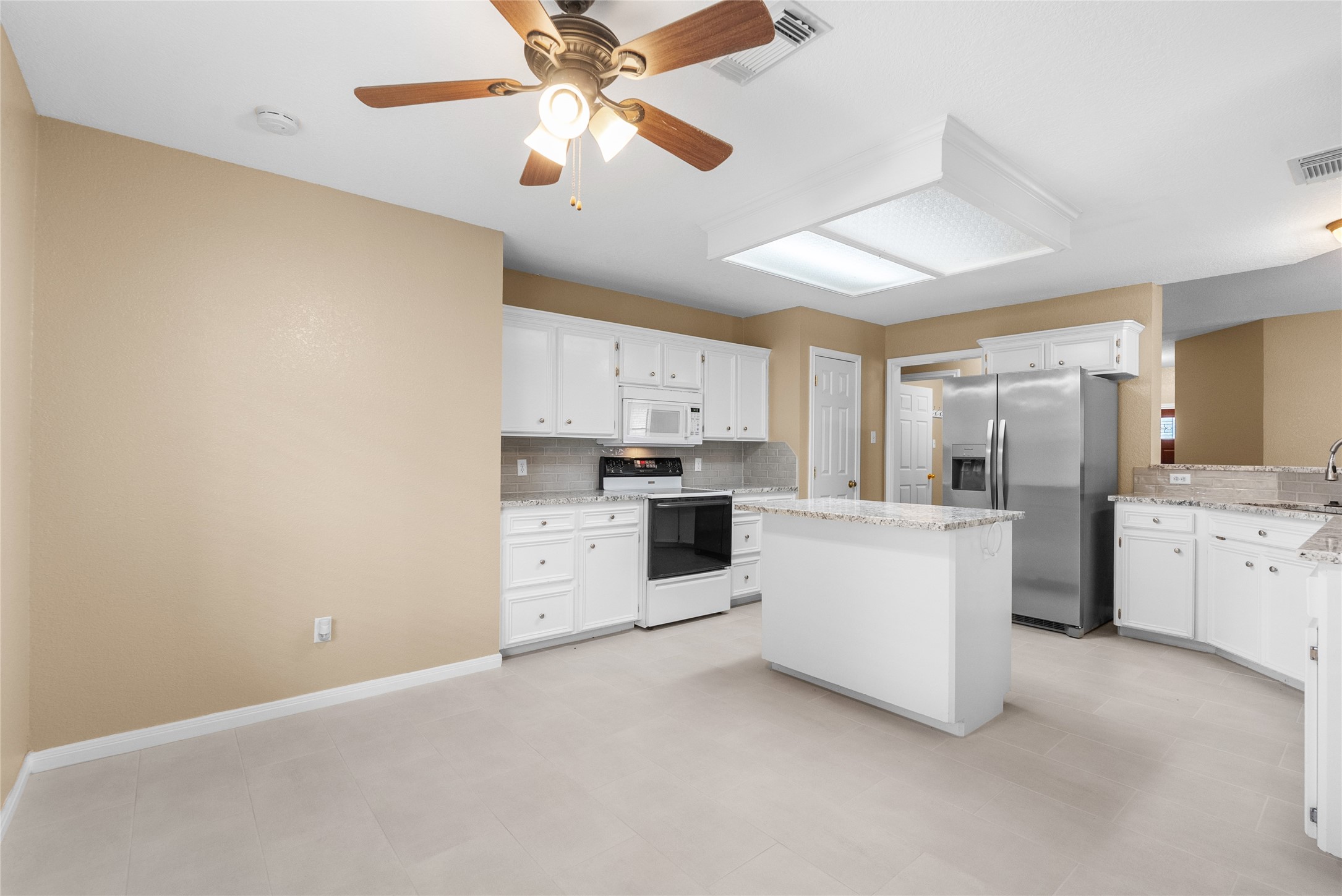 111 Jamestown Avenue Property Photo 15