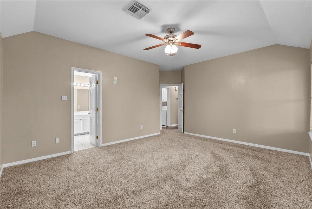 111 Jamestown Avenue Property Photo 19