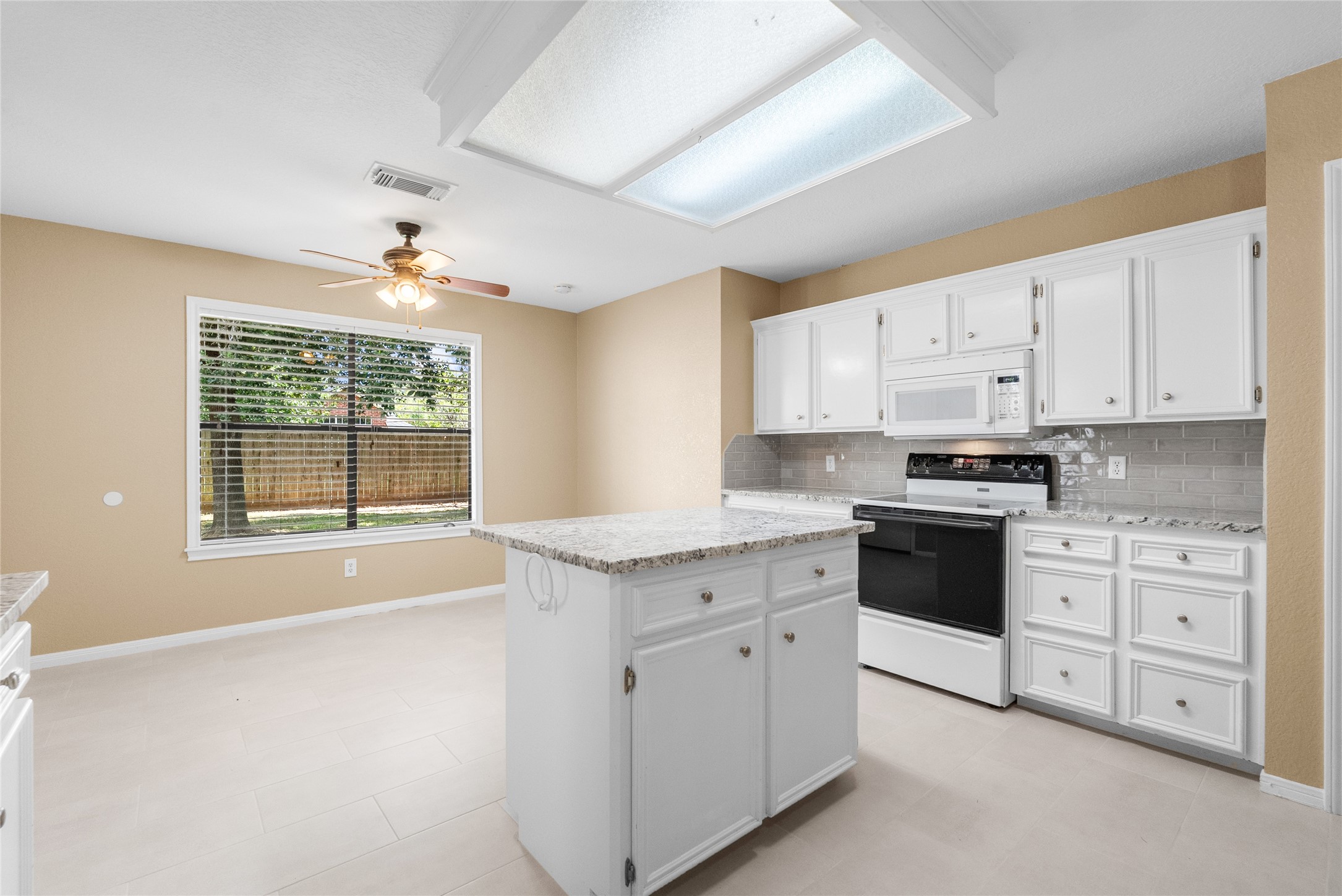 111 Jamestown Avenue Property Photo 19