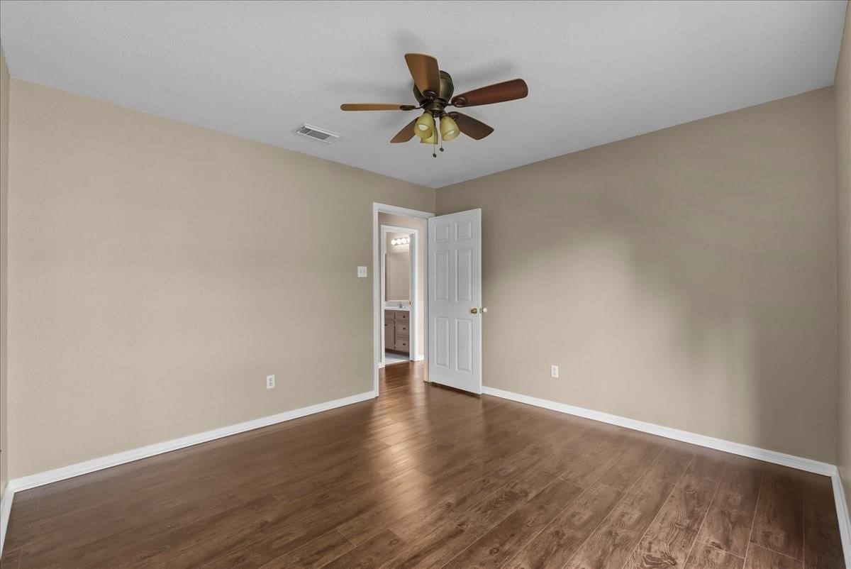 111 Jamestown Avenue Property Photo 25