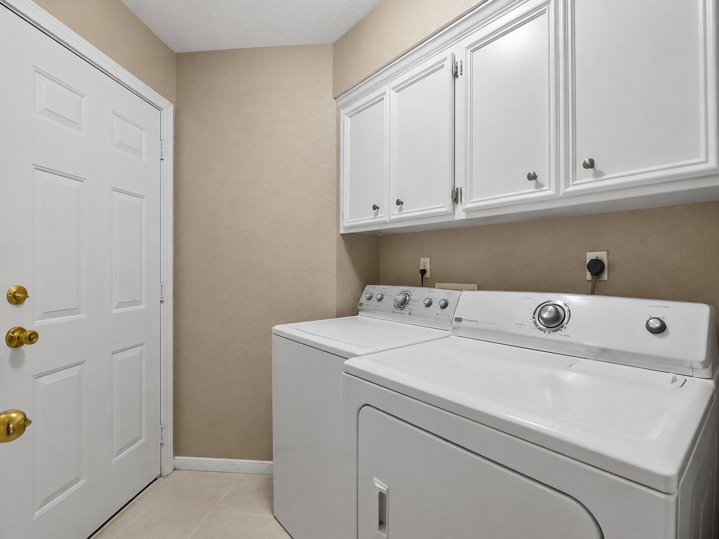 111 Jamestown Avenue Property Photo 29