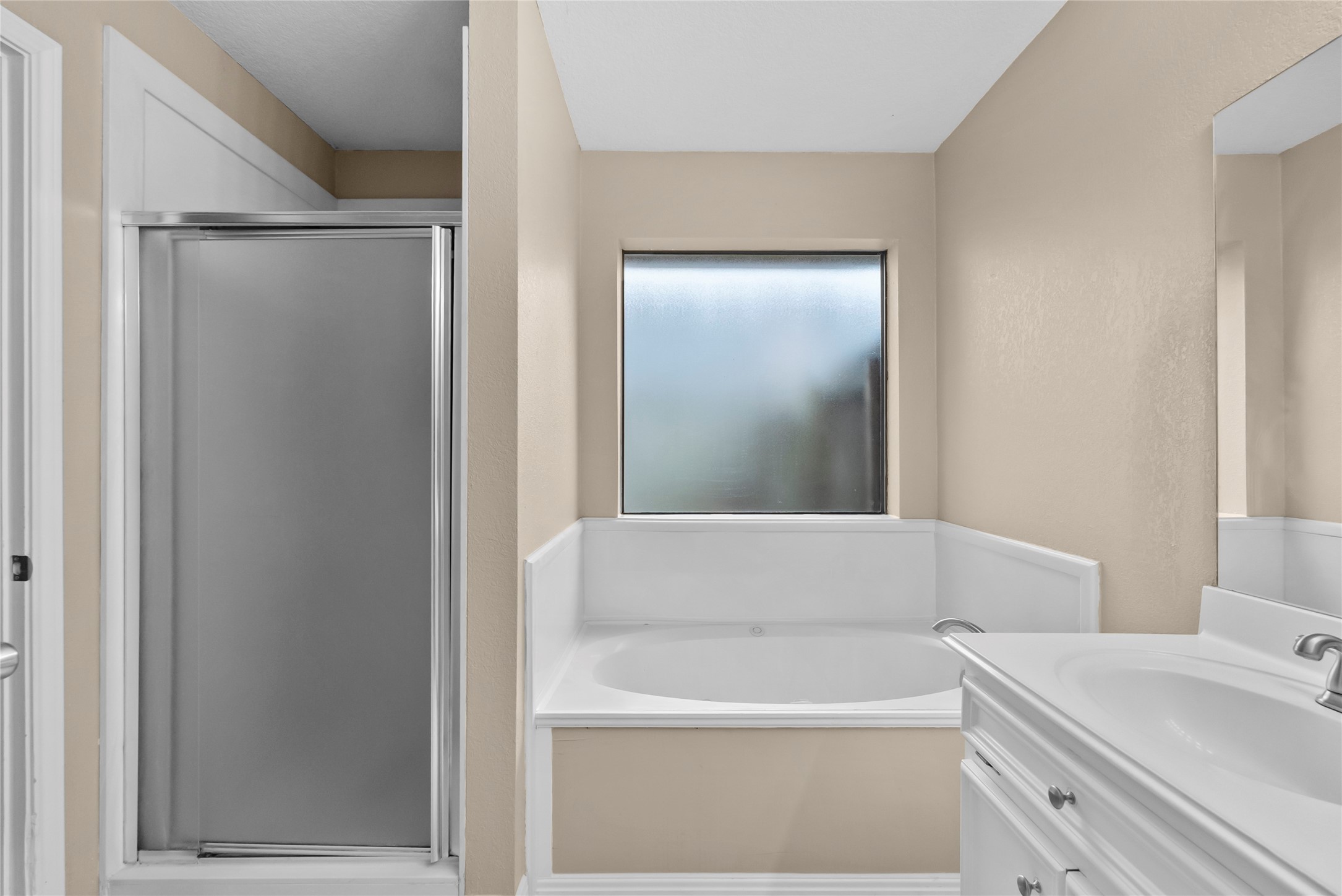 111 Jamestown Avenue Property Photo 30