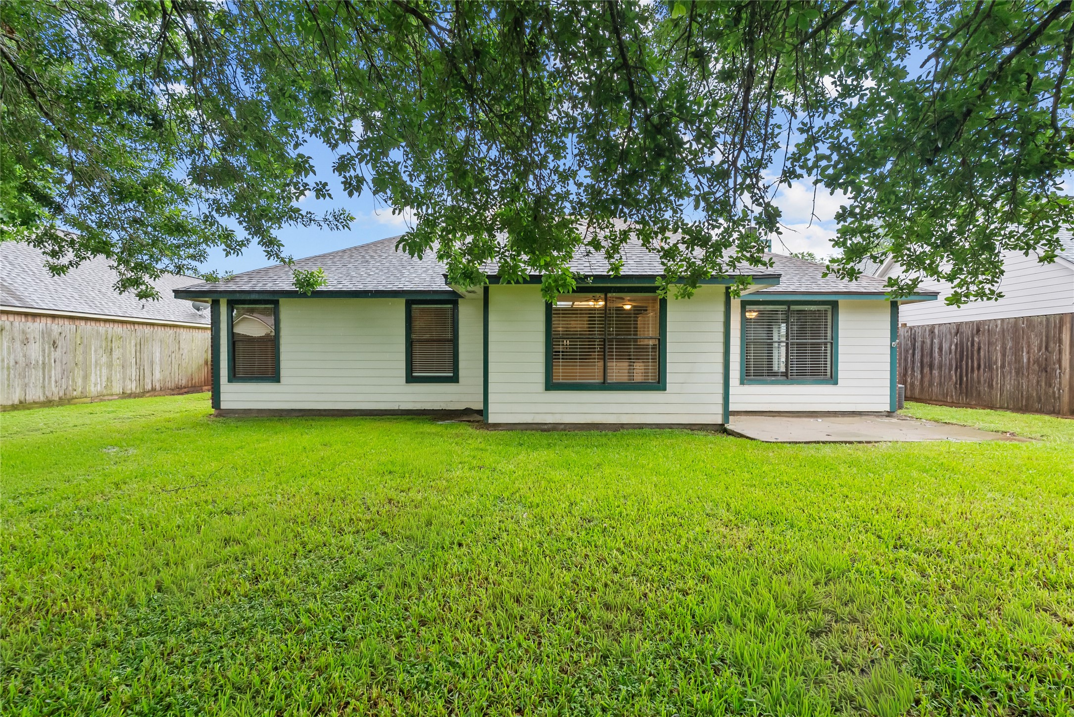 111 Jamestown Avenue Property Photo 35