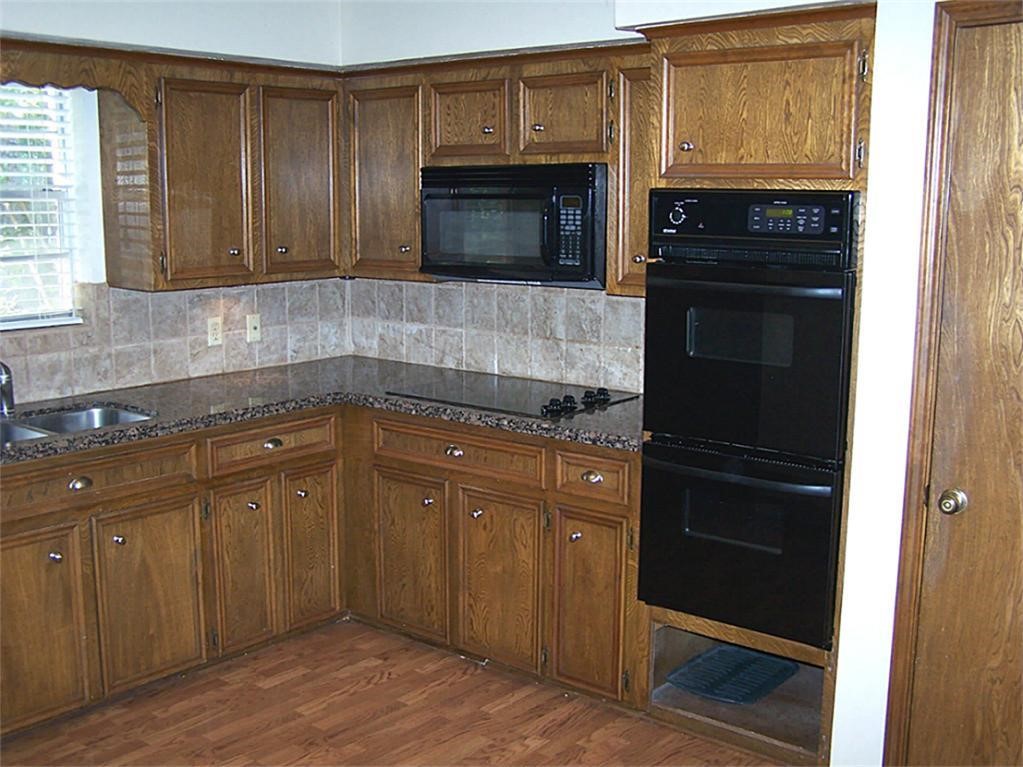 1844 Rollingwood Drive Property Photo 2