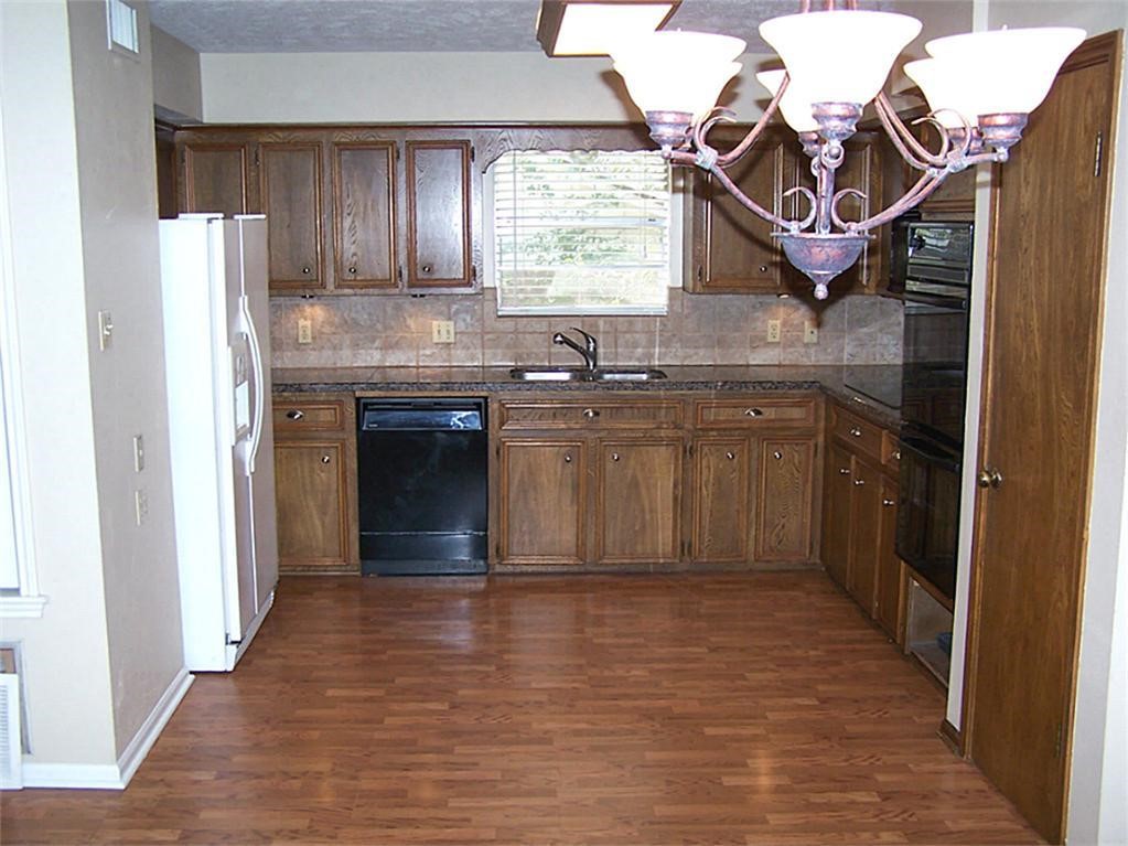 1844 Rollingwood Drive Property Photo 5