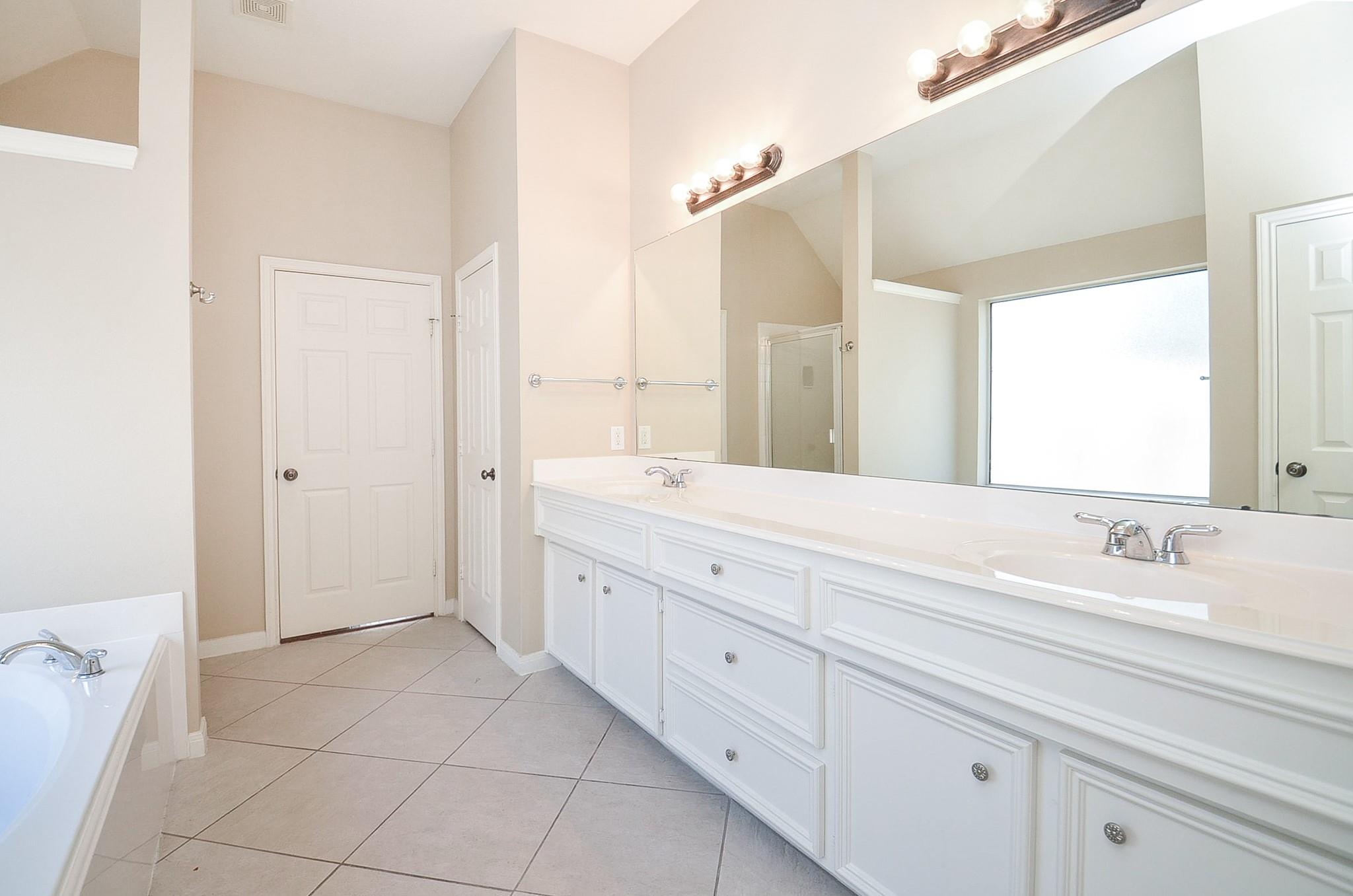 7310 Hickory Canyon Court, Humble Tx 77396 Property Photo 17
