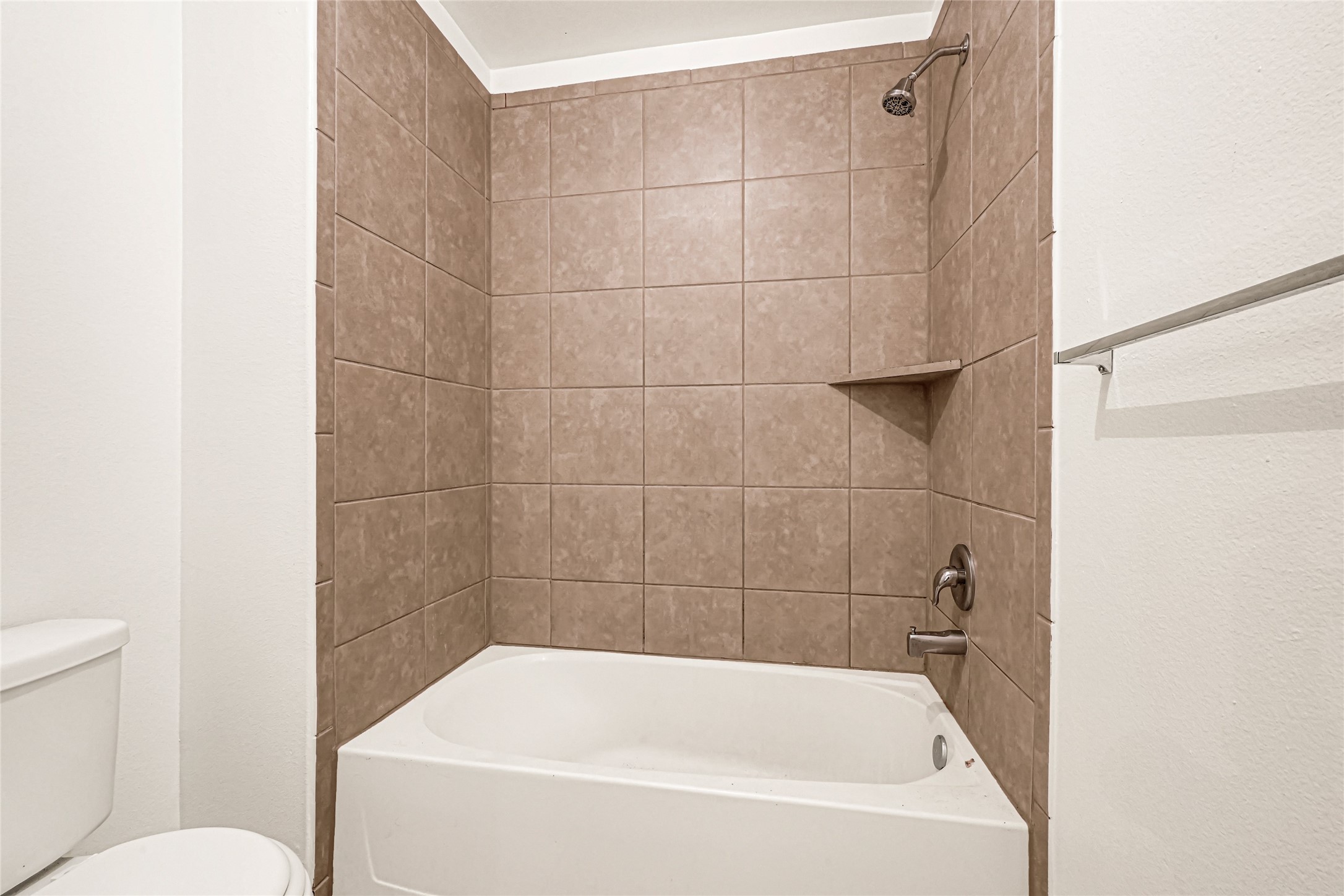 8843 Leclaire Meadow Drive Property Photo 18