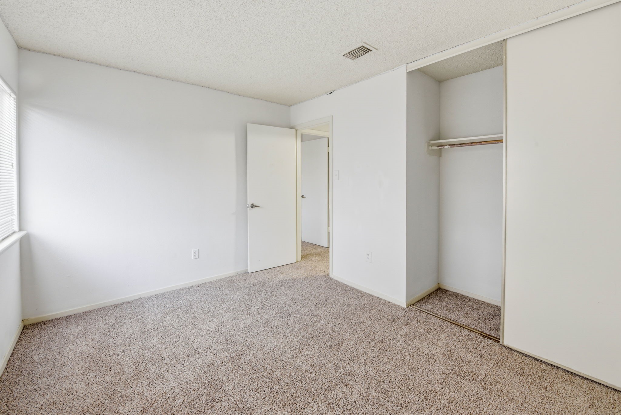12027 Willow Trail Property Photo 6