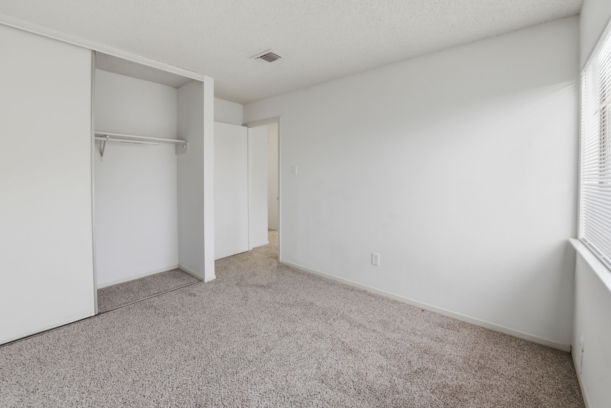 12027 Willow Trail Property Photo 7