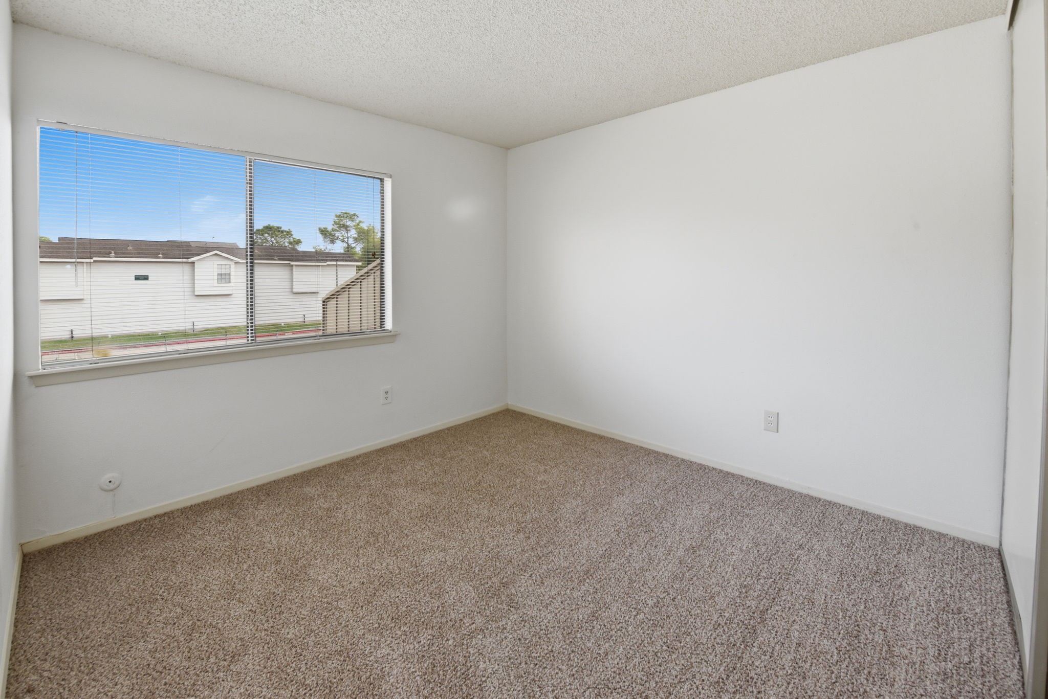 12027 Willow Trail Property Photo 8