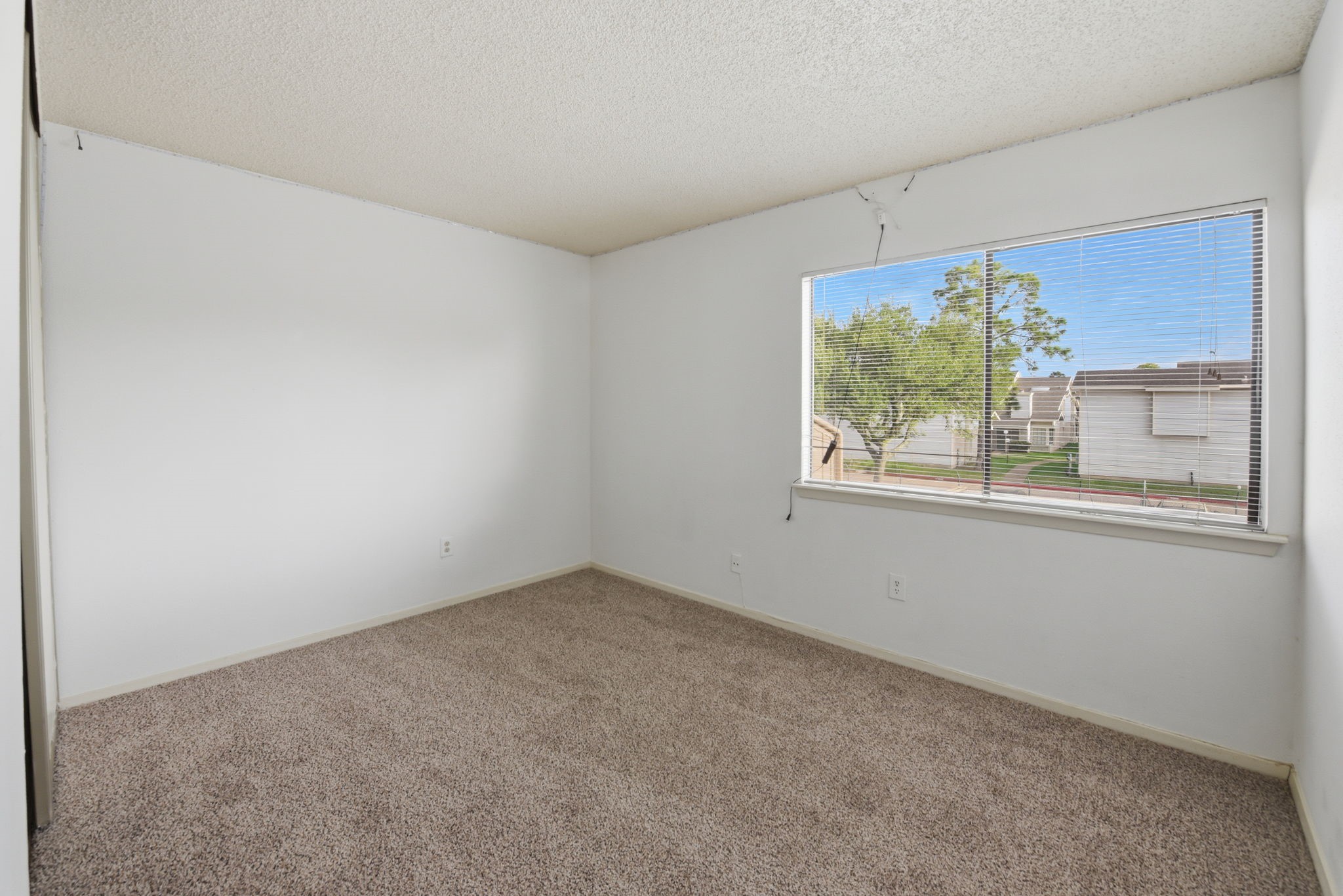 12027 Willow Trail Property Photo 9