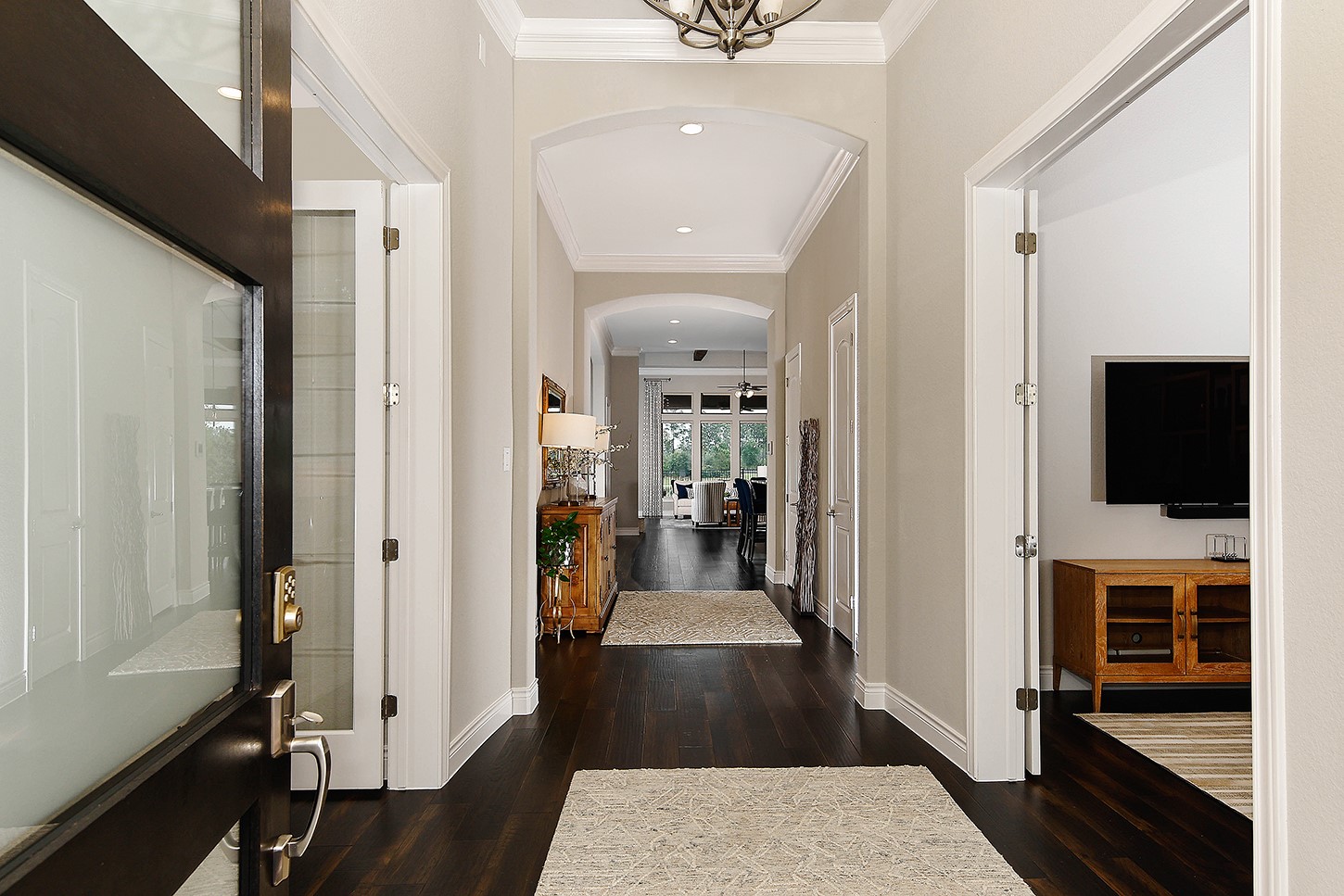 15310 Viviente Drive Property Photo 3