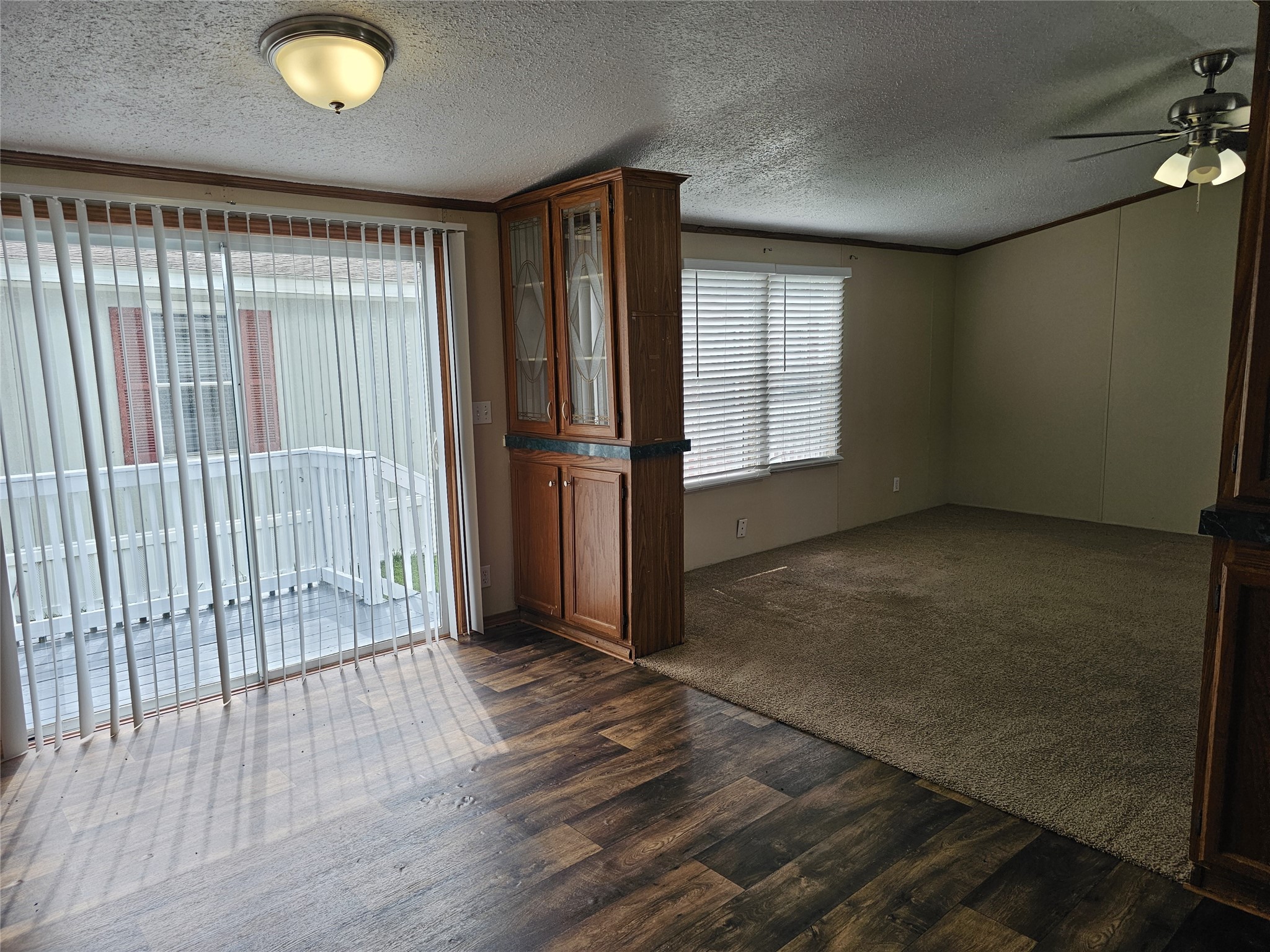 827 Gregs Way Property Photo 4