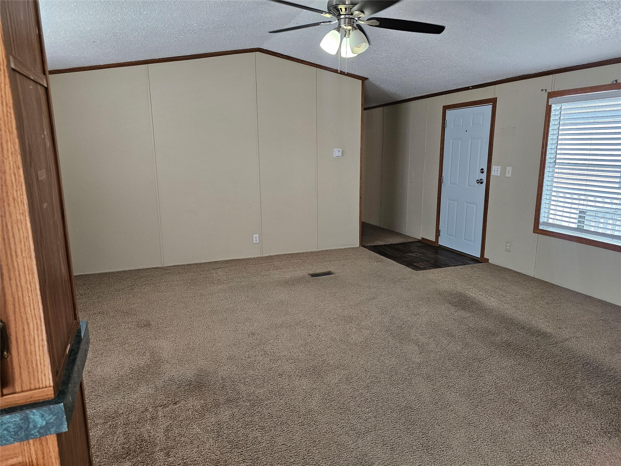 827 Gregs Way Property Photo 5