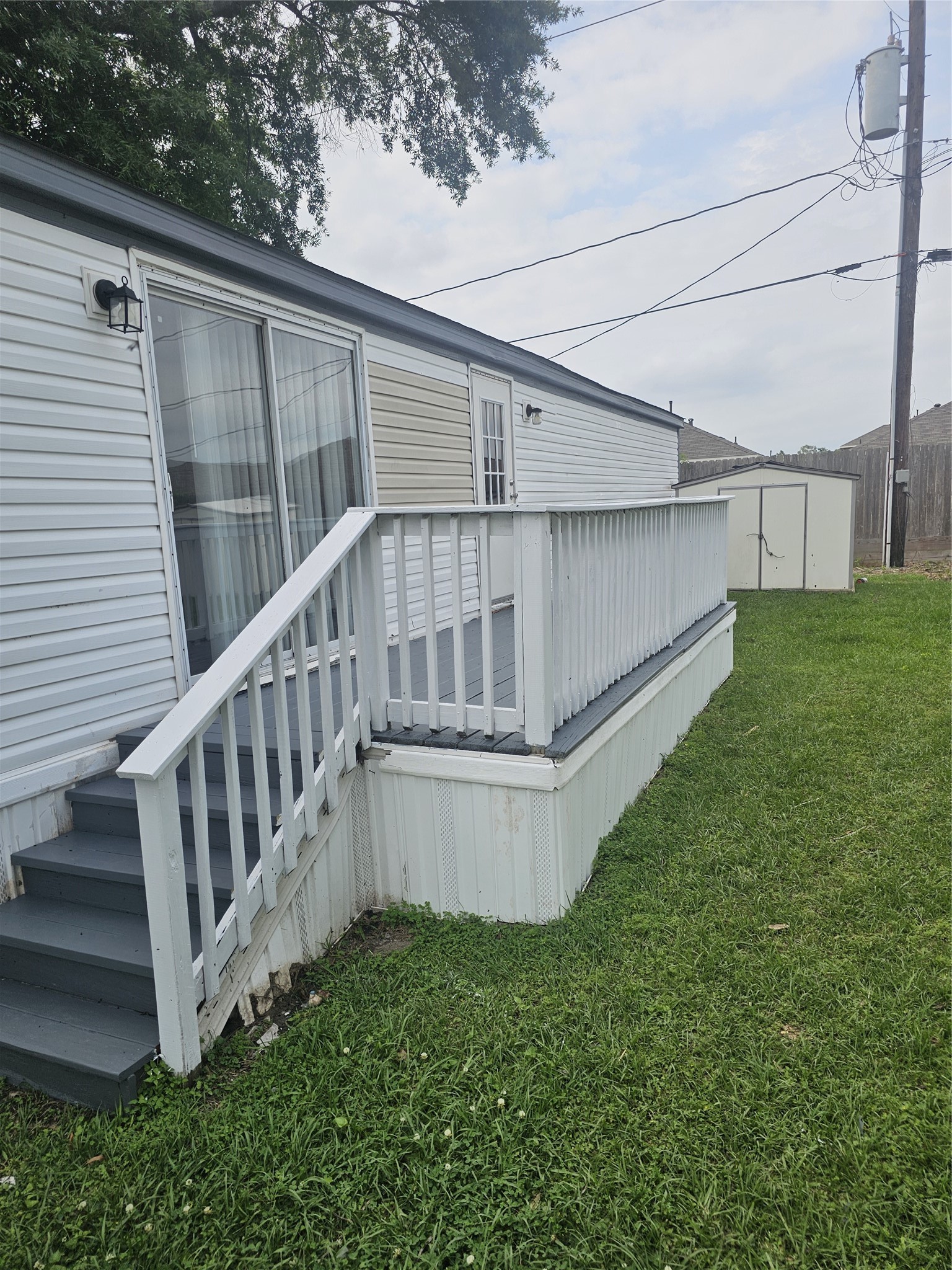 827 Gregs Way Property Photo 11