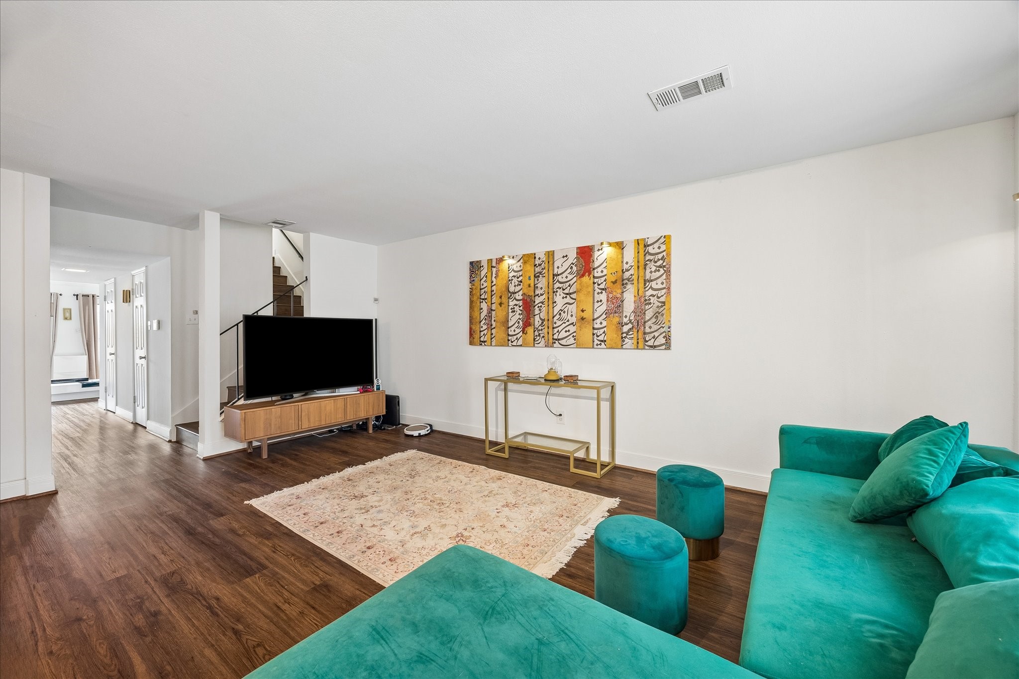 474 N Post Oak Lane Property Photo 10