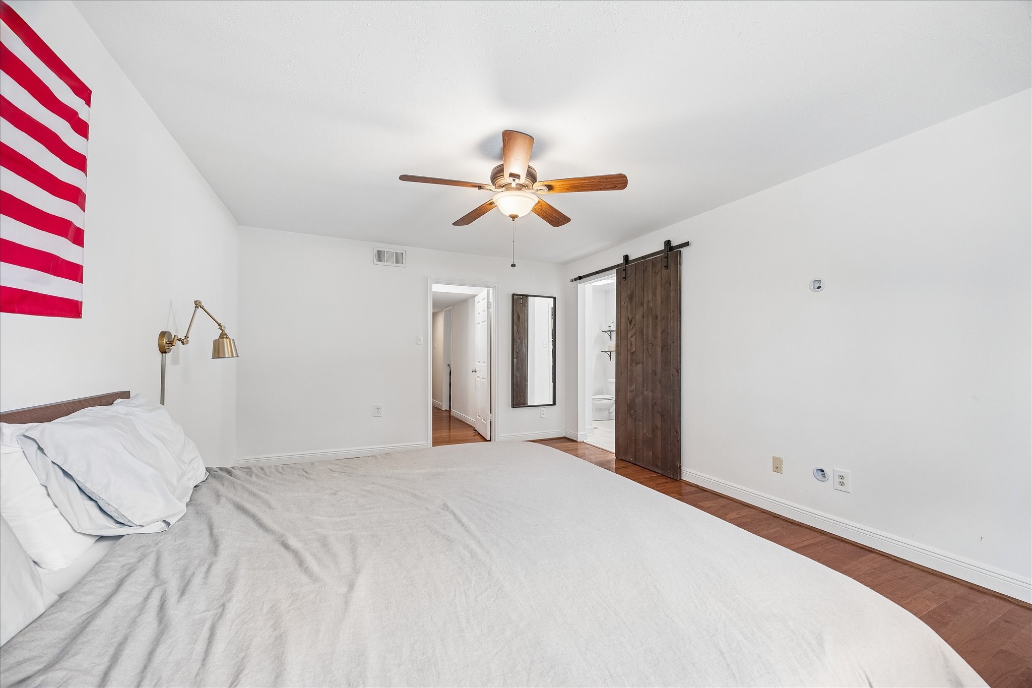 474 N Post Oak Lane Property Photo 26