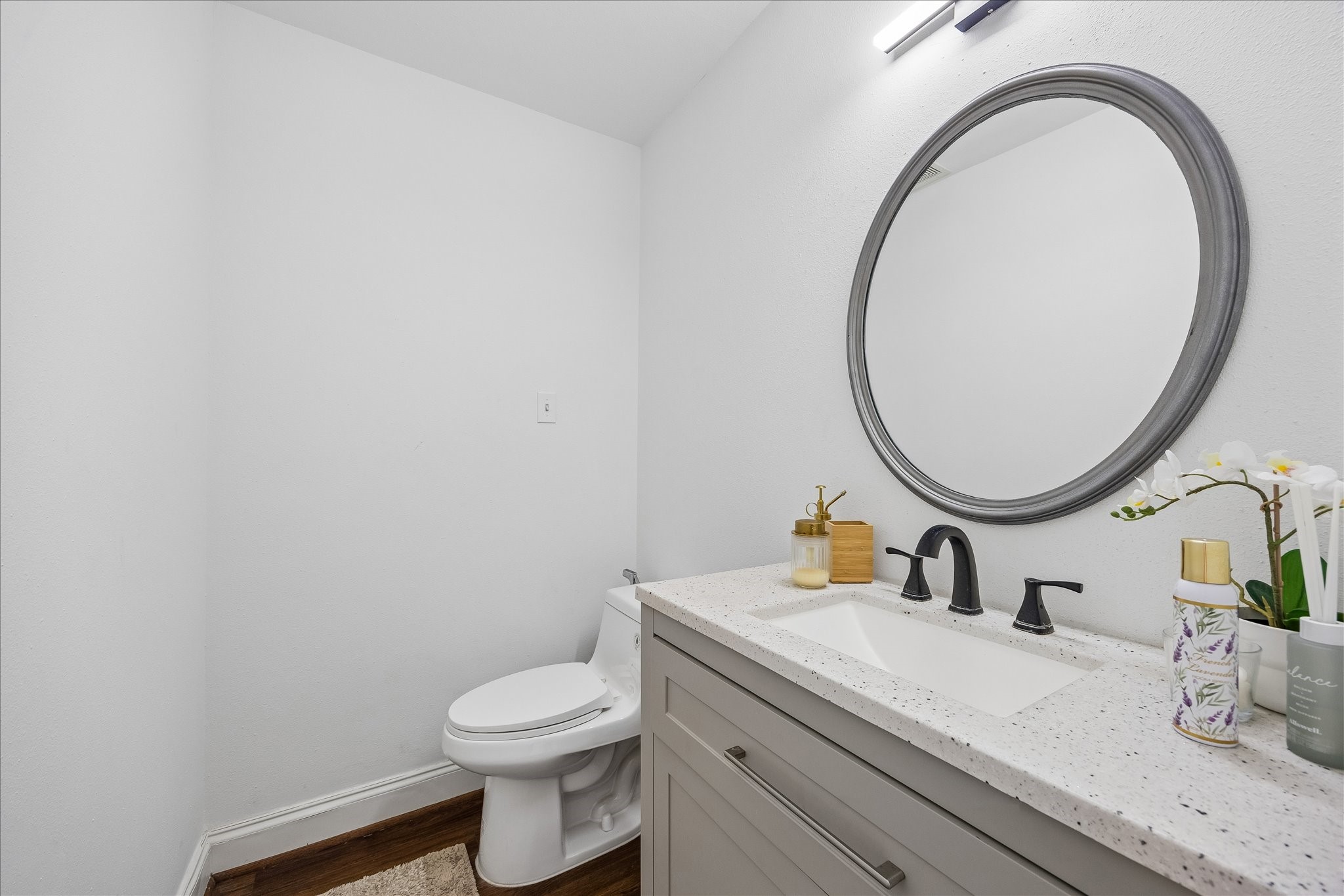 474 N Post Oak Lane Property Photo 28